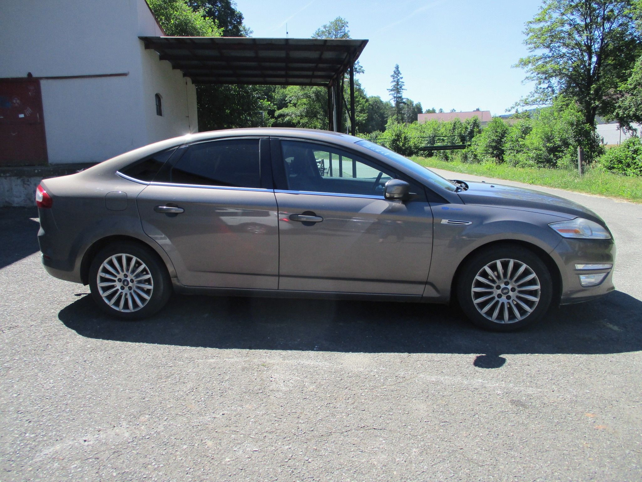 Ford Mondeo, III 1.6 i - Tažné zařízení - fotka 6