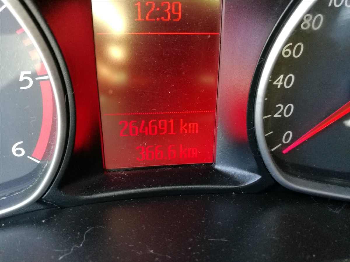 Ford Mondeo, 2,0 TDCi kombi - fotka 6
