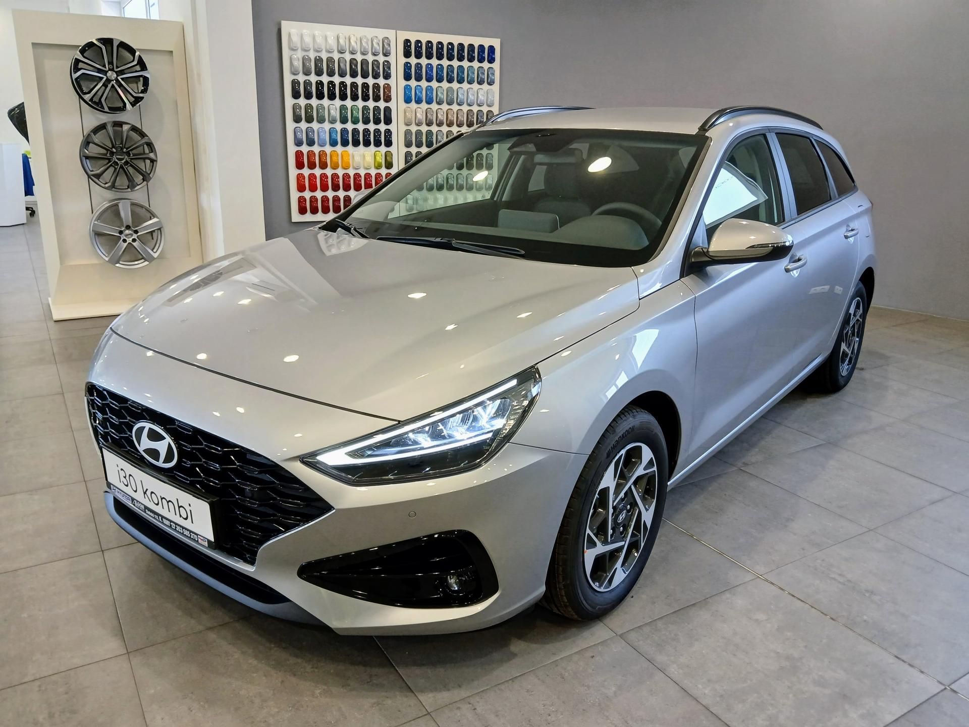 Hyundai i30, 1.0 T-GDI GO Czech! - fotka 3