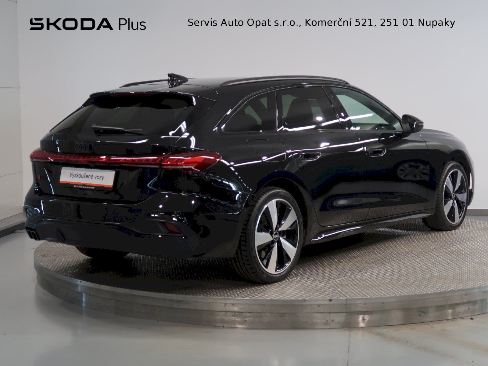 Audi A5, AVANT S-LINE 2.0TDI 150KW 4x4 - fotka 2