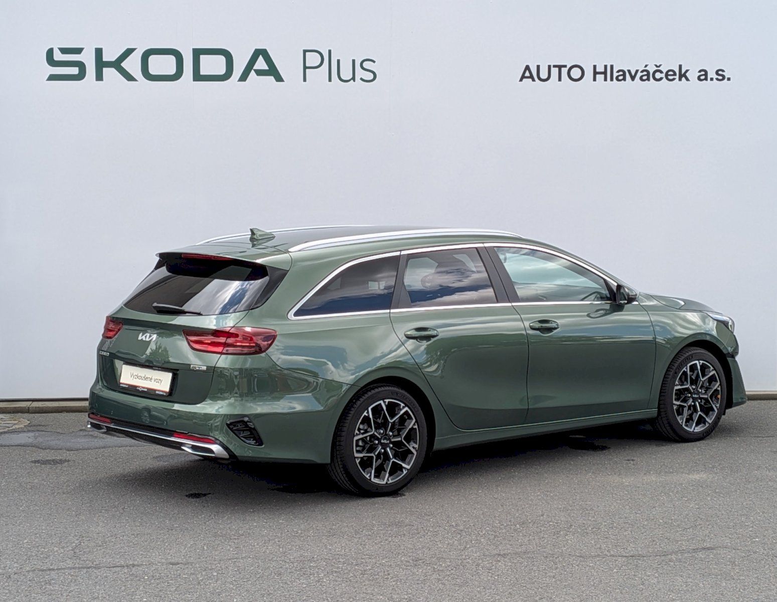 Kia Cee´d, SW GT- LINE 1.5 / 118kW  7 DCT - fotka 2