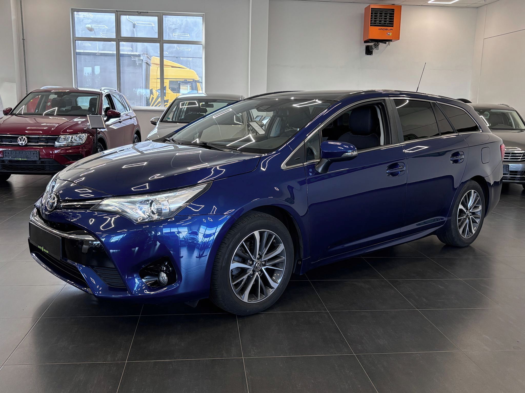 Toyota Avensis, 1.8VVT-i, Bi-LED, Pano. Kamera - fotka 3