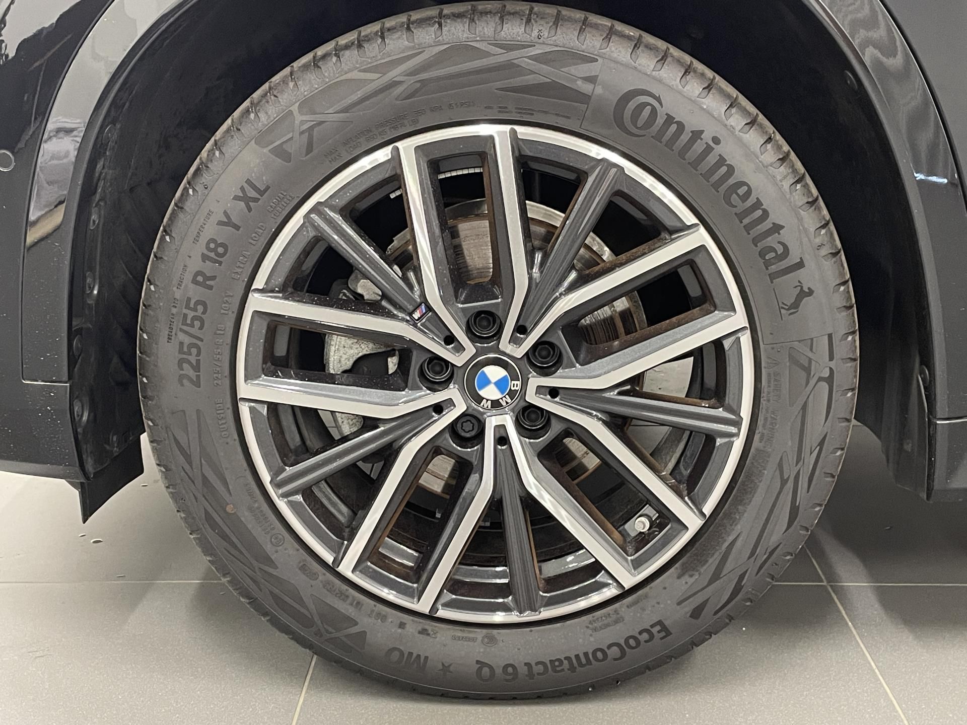 BMW X1, X1 sDrive18i Mpaket - fotka 4