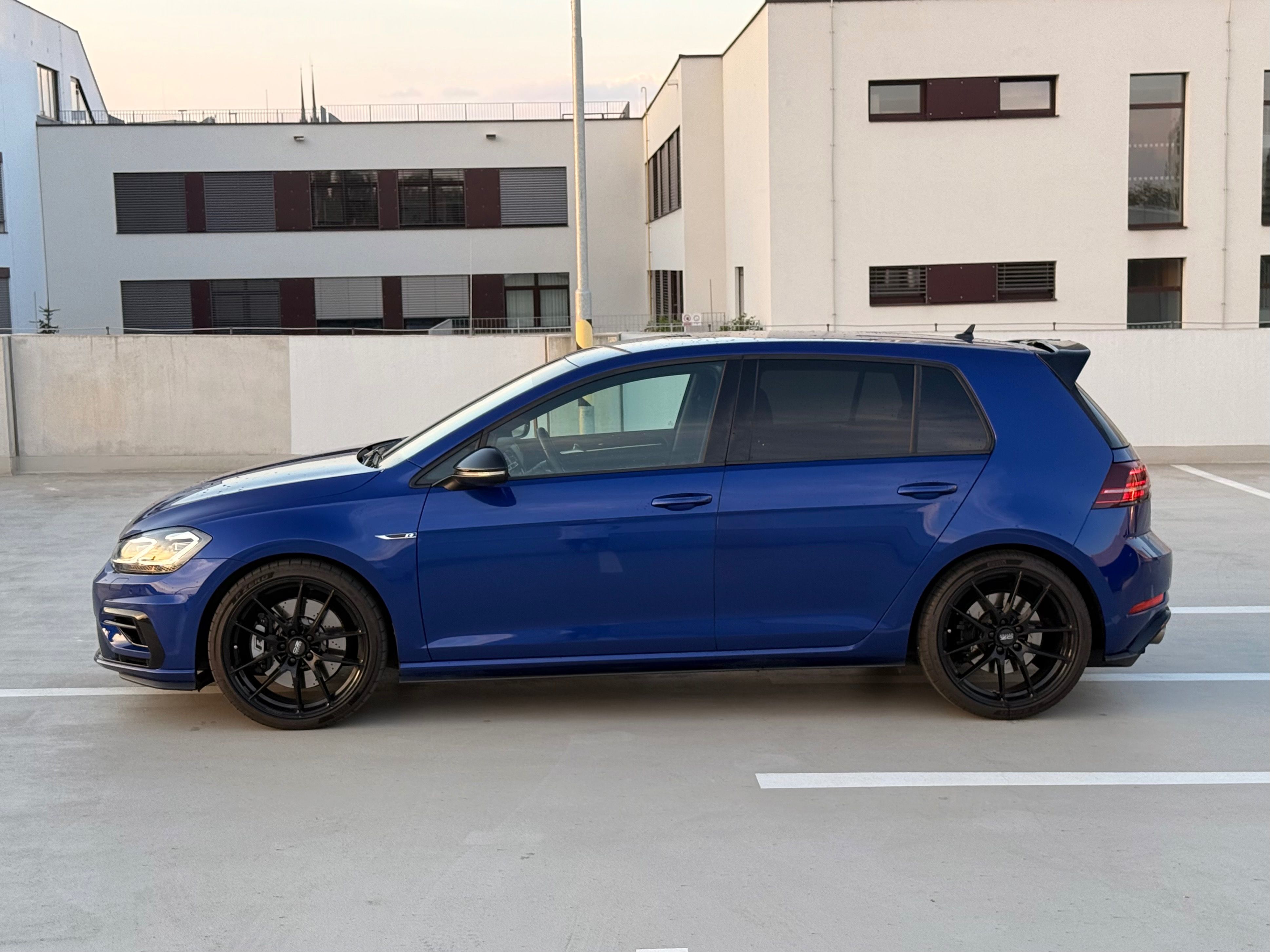 Volkswagen Golf, R 2.0 TSI 4Motion-ČR, 1majitel - fotka 5