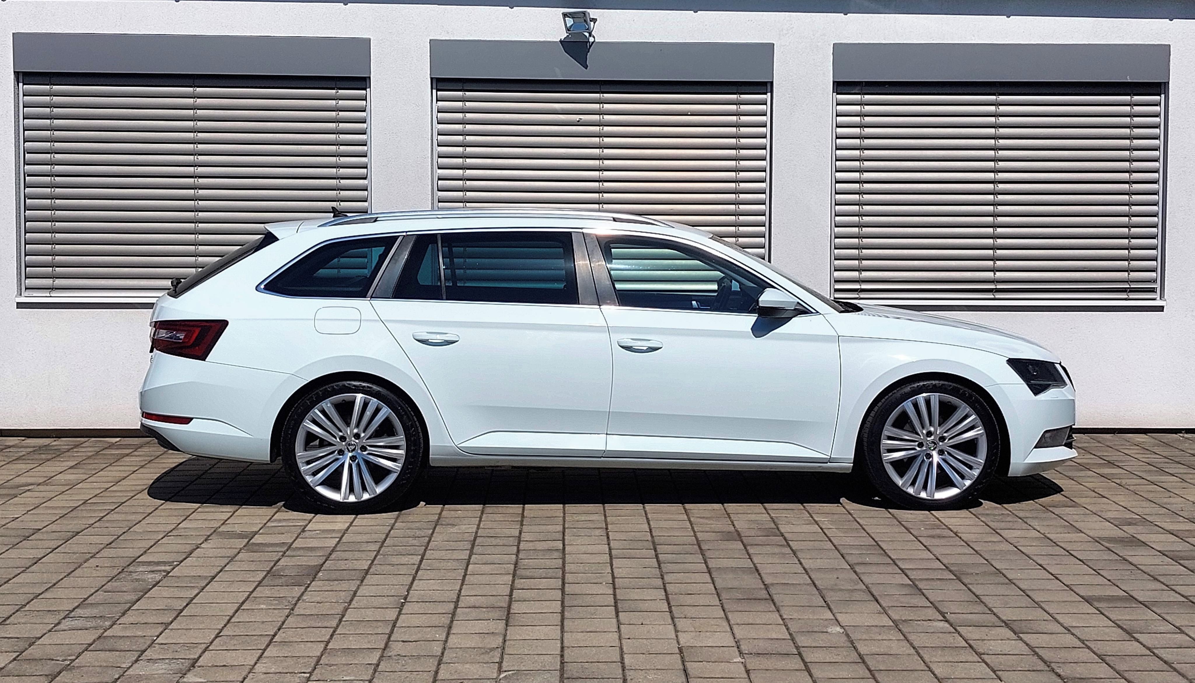 Škoda Superb, 2.0, 110 kW, automat - fotka 4