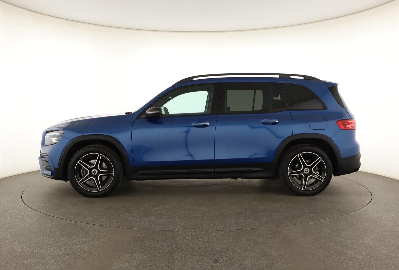 Mercedes-Benz GLB, GLB 200 d 4MATIC, AMG line - fotka 3