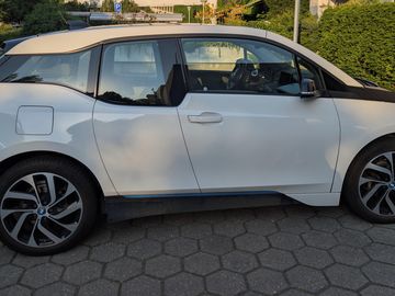 BMW i3, servisované, zachovalé
