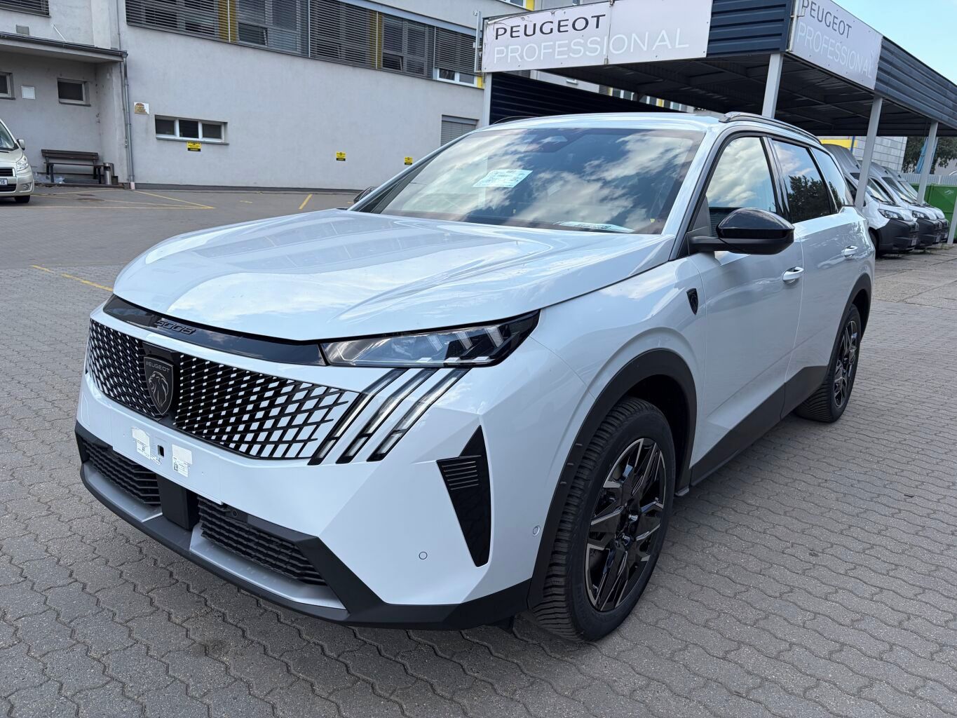 Peugeot 5008, GT Hybrid 145 e-DCS6- - KAMERY - fotka 4