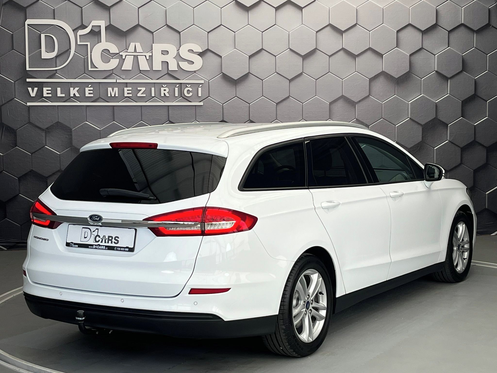 Ford Mondeo, 110 kW, MANUÁL, TAŽNÉ - fotka 5