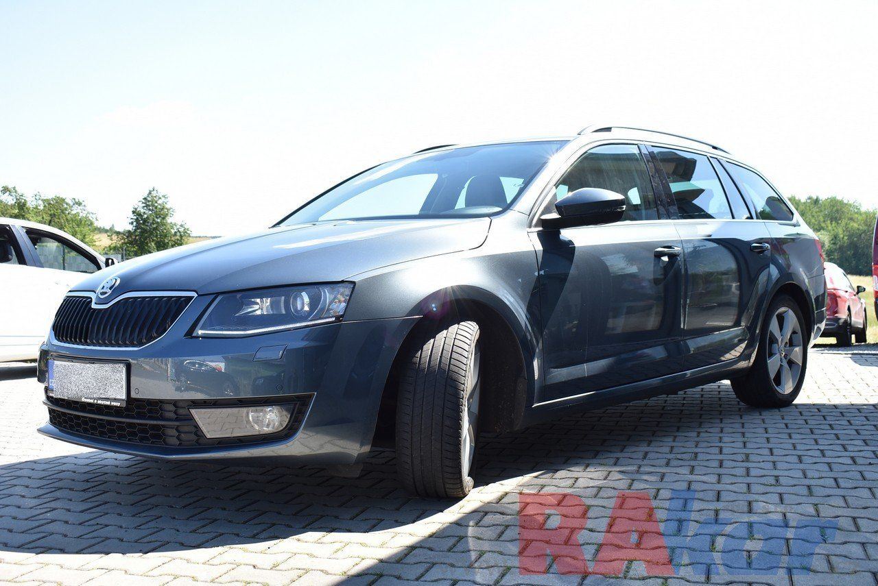 Škoda Octavia, Style 2,0 TDI - fotka 2
