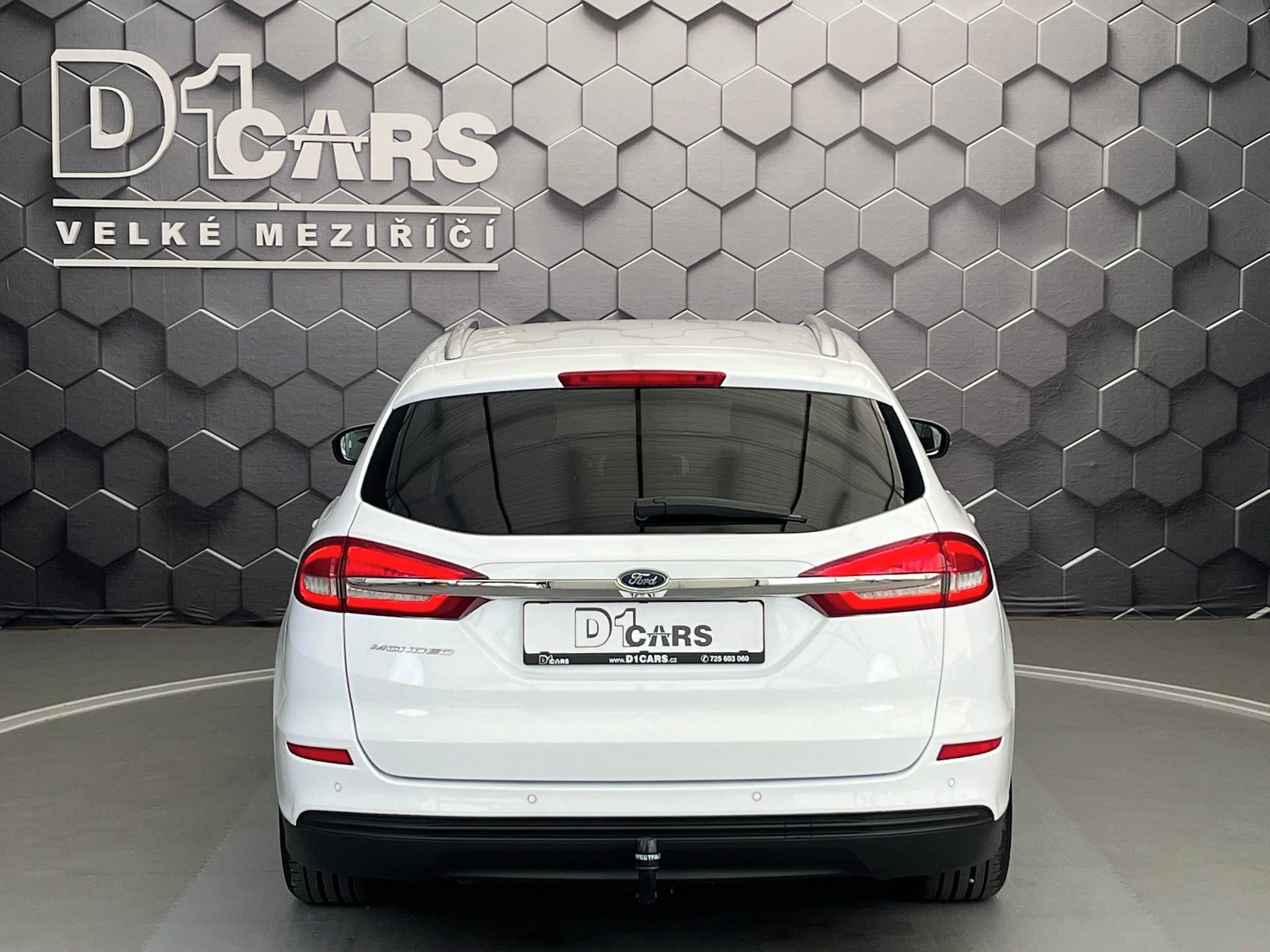 Ford Mondeo, 110 kW, MANUÁL, TAŽNÉ - fotka 3