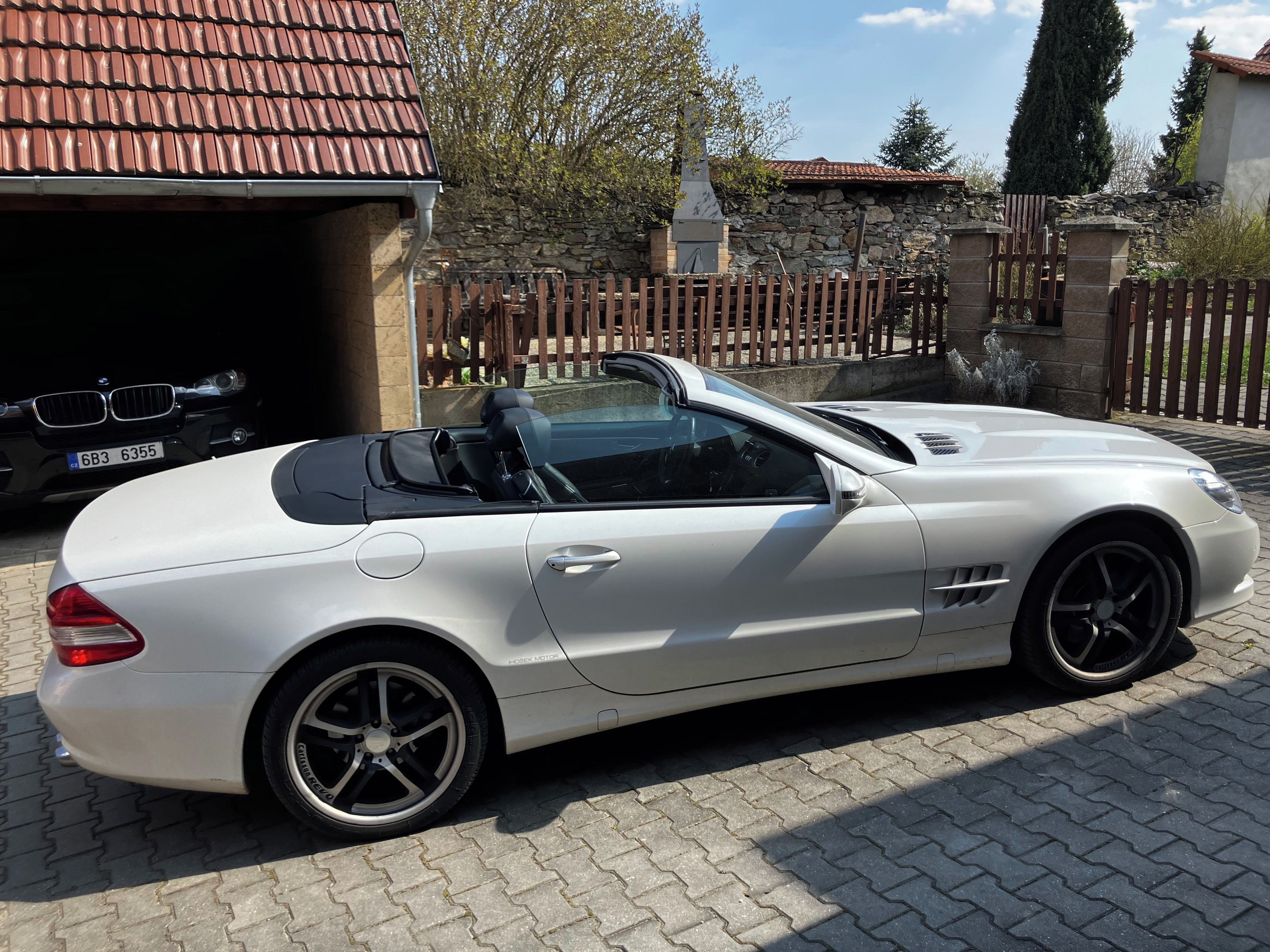 Mercedes-Benz SL, 350, garážovaný - fotka 5