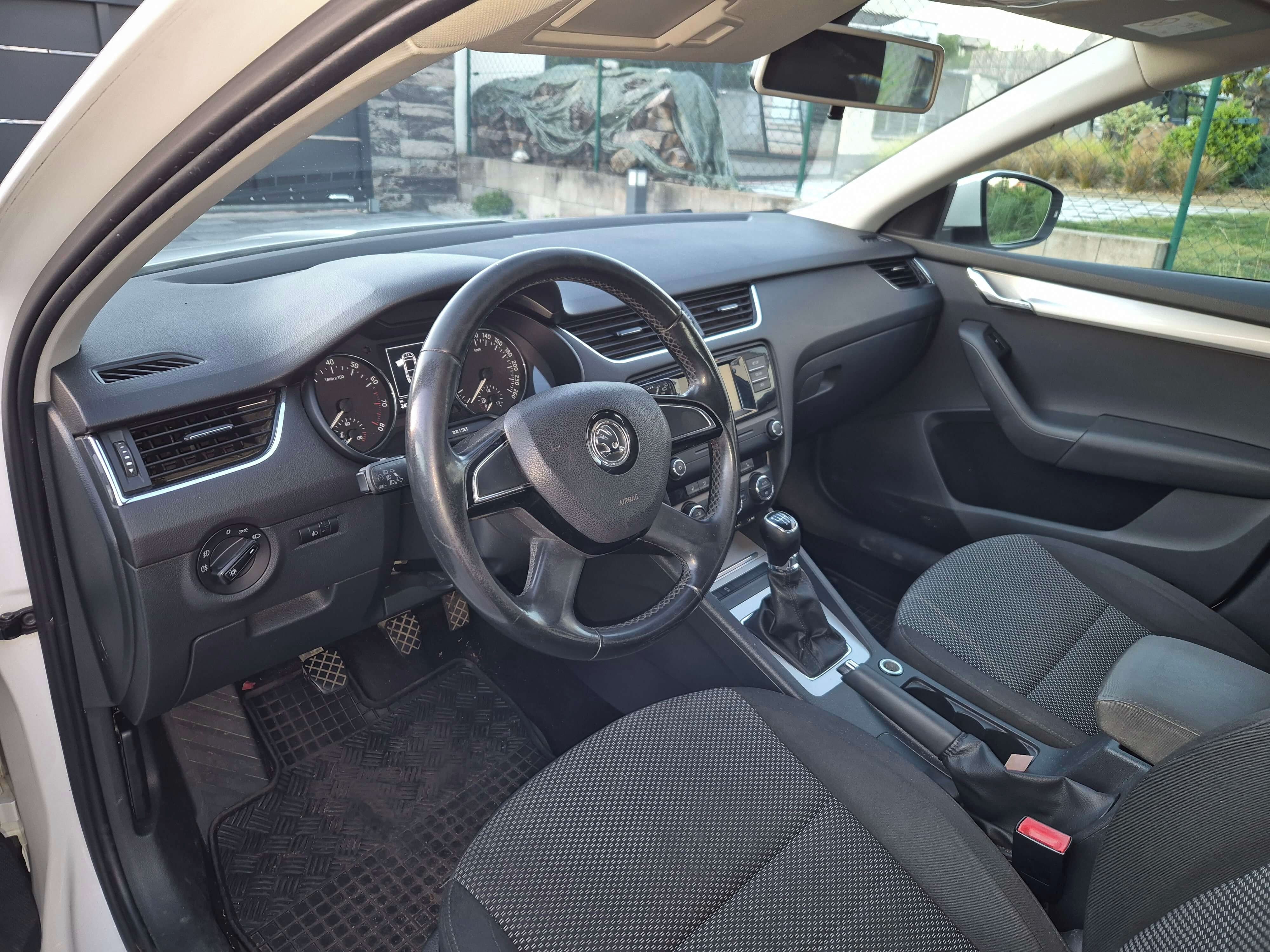 Škoda Octavia, 1.2tsi 77kw, ČR, Tažné - fotka 5