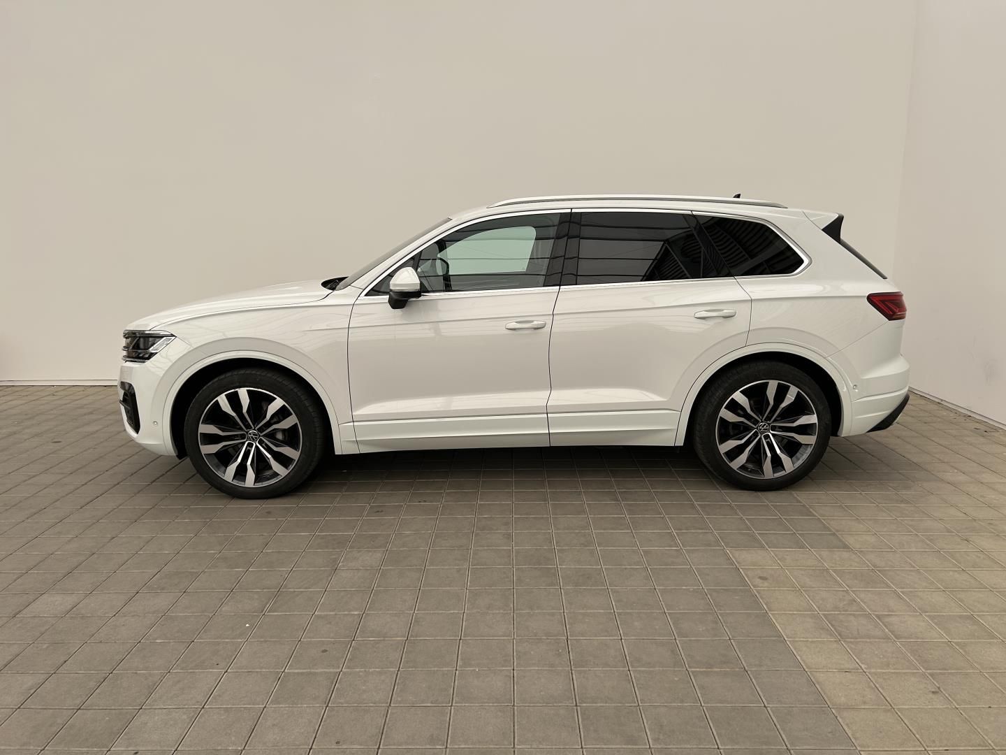Volkswagen Touareg, 3.0TDi 210kW 4x4  R-Line - fotka 4