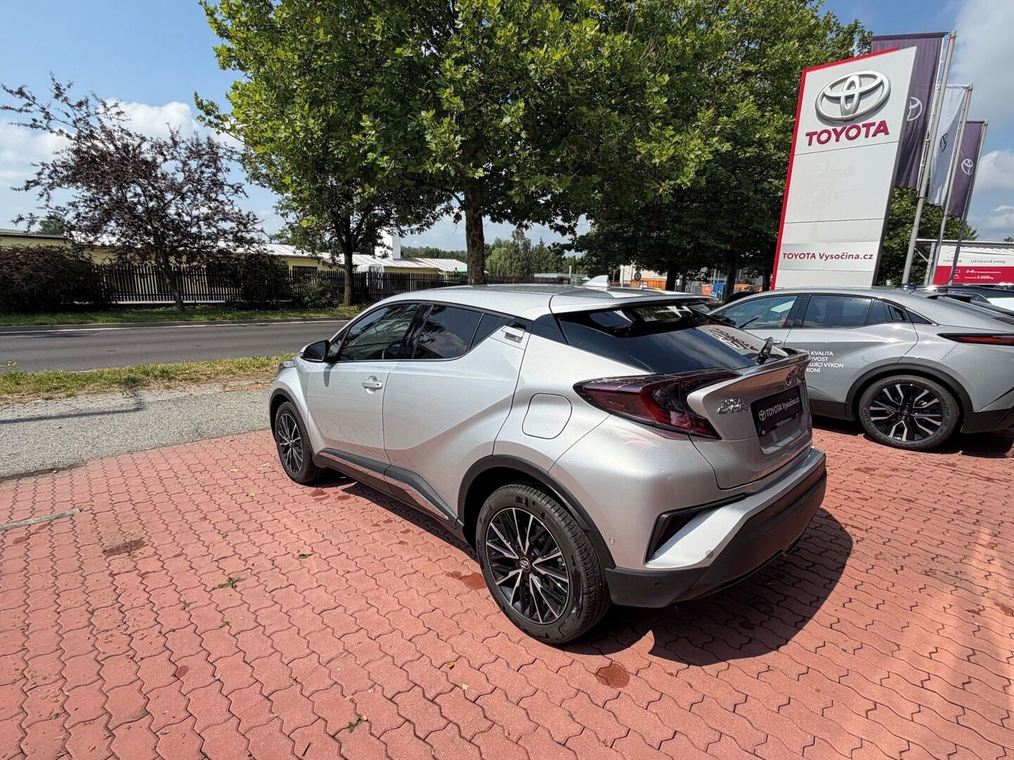 Toyota C-HR, 1.2 Turbo Executive+LED - fotka 6