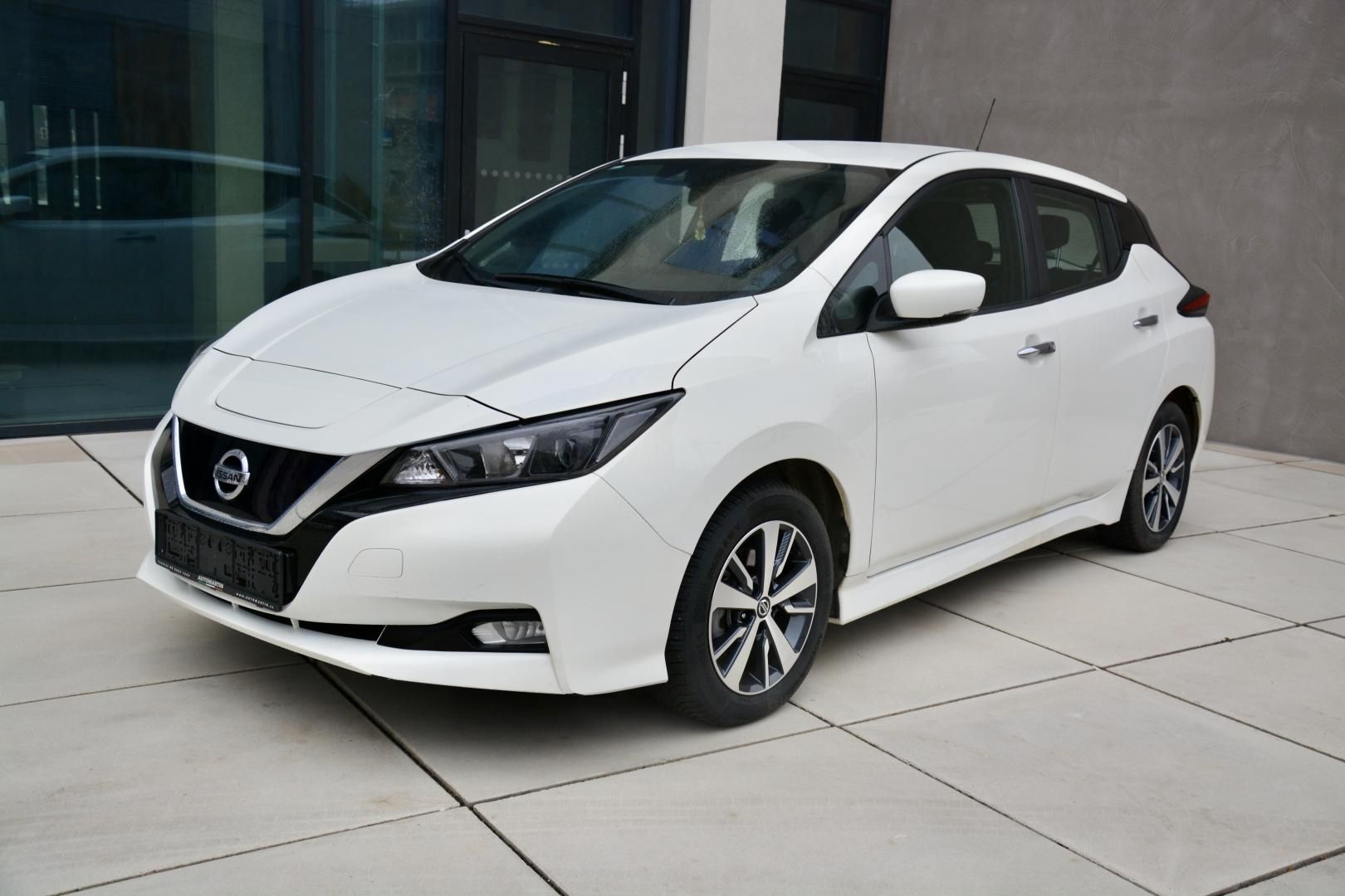 Nissan LEAF, Acenta 110KW 1 MAJITEL KAMERA - fotka 6