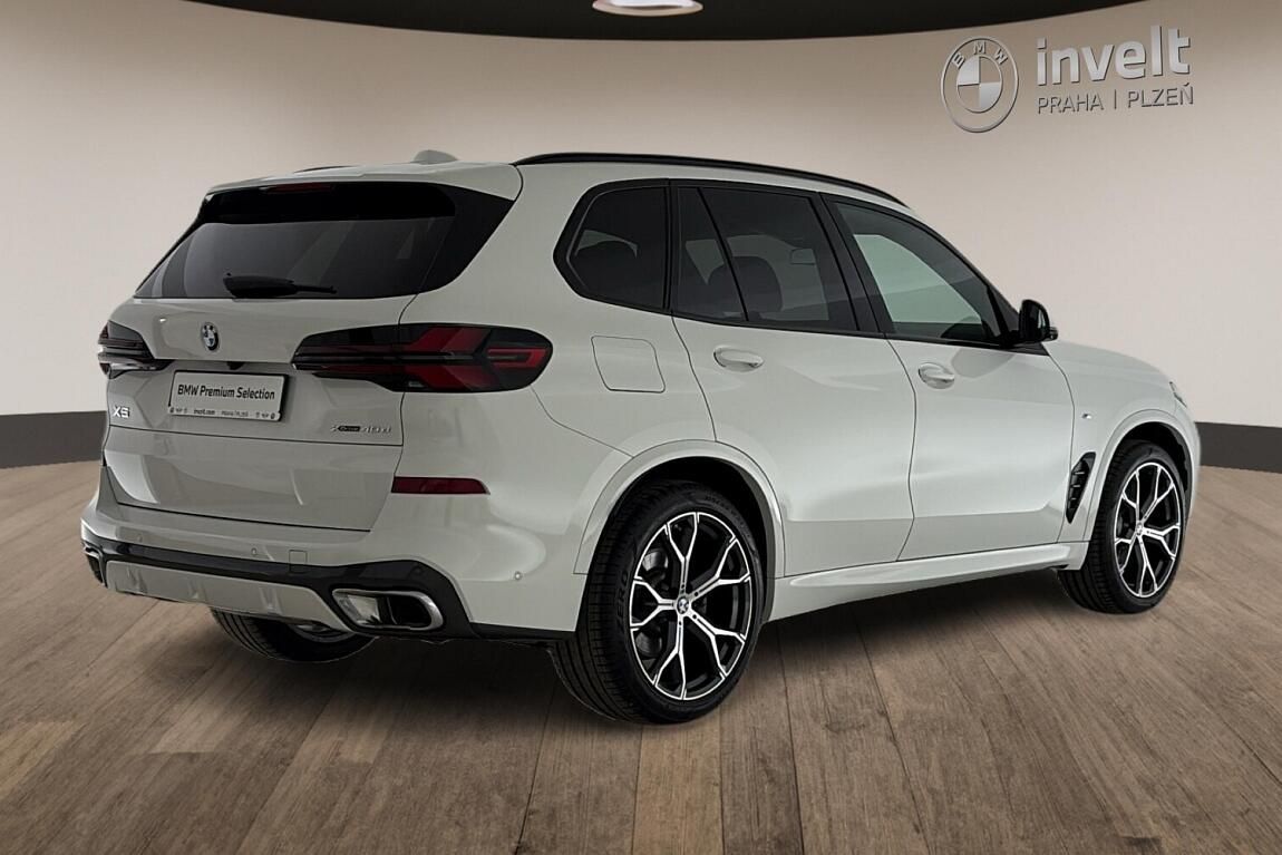 BMW X5, xDrive40d - fotka 3