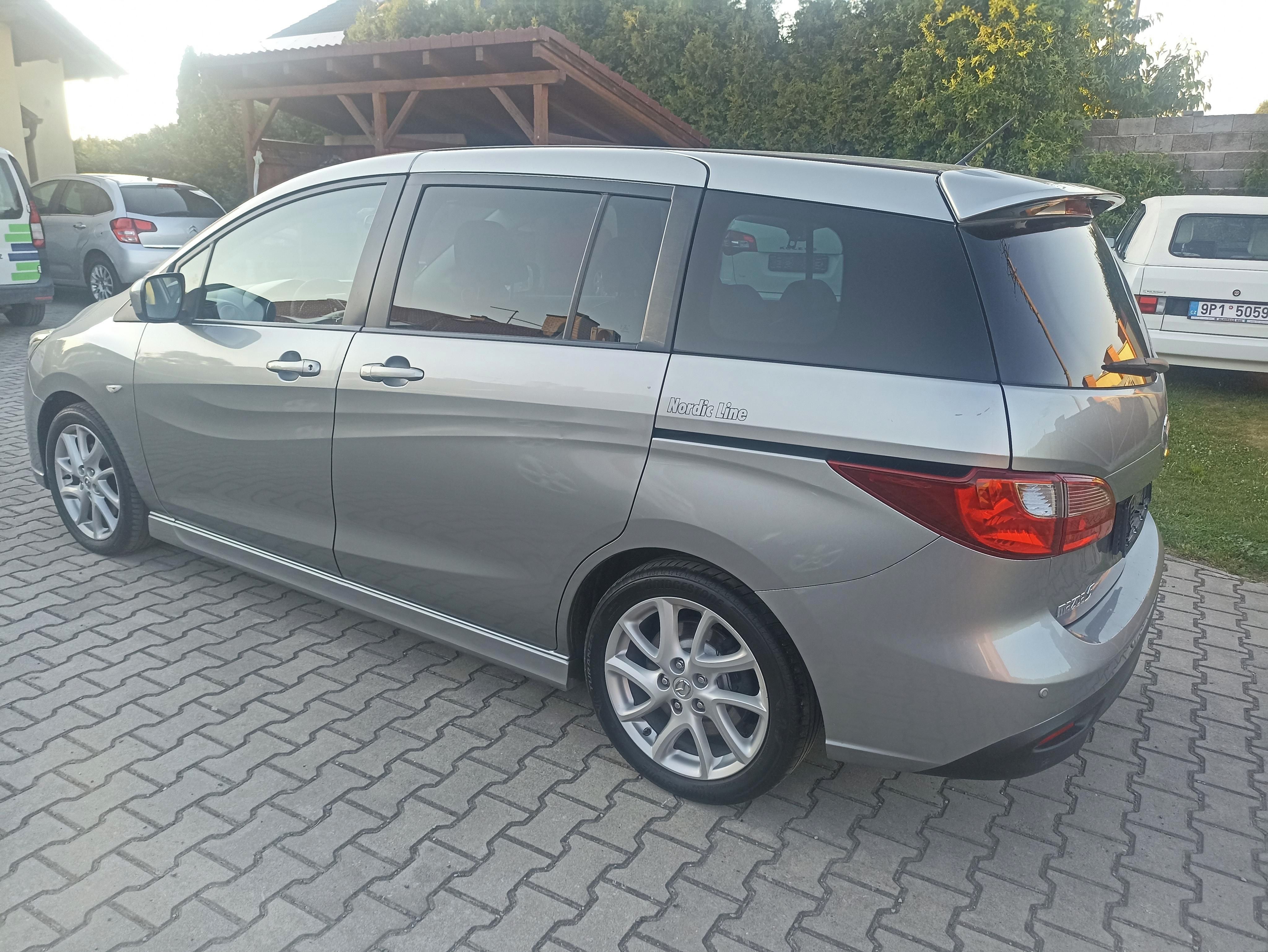 Mazda 5, 2.0 16v ,7mist,Sport - fotka 3