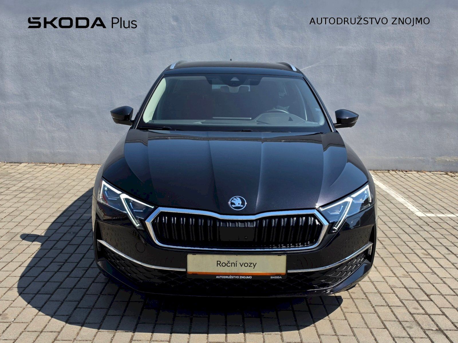 Škoda Octavia, COMBI 2,0TDI 110KW DSG Exclusi - fotka 4