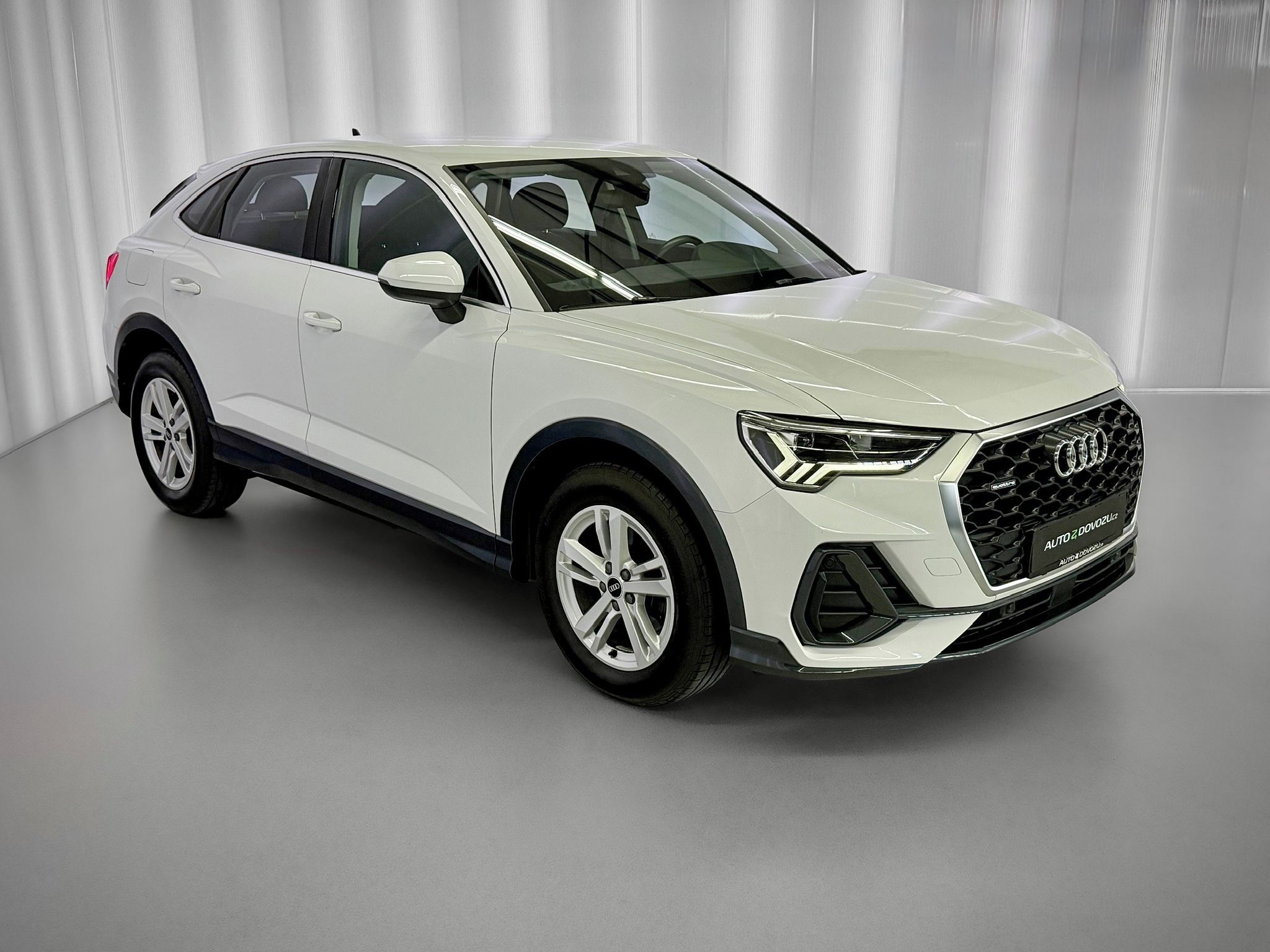 Audi Q3, 35TDI QUATTRO SB, VIRTUAL, LED - fotka 4