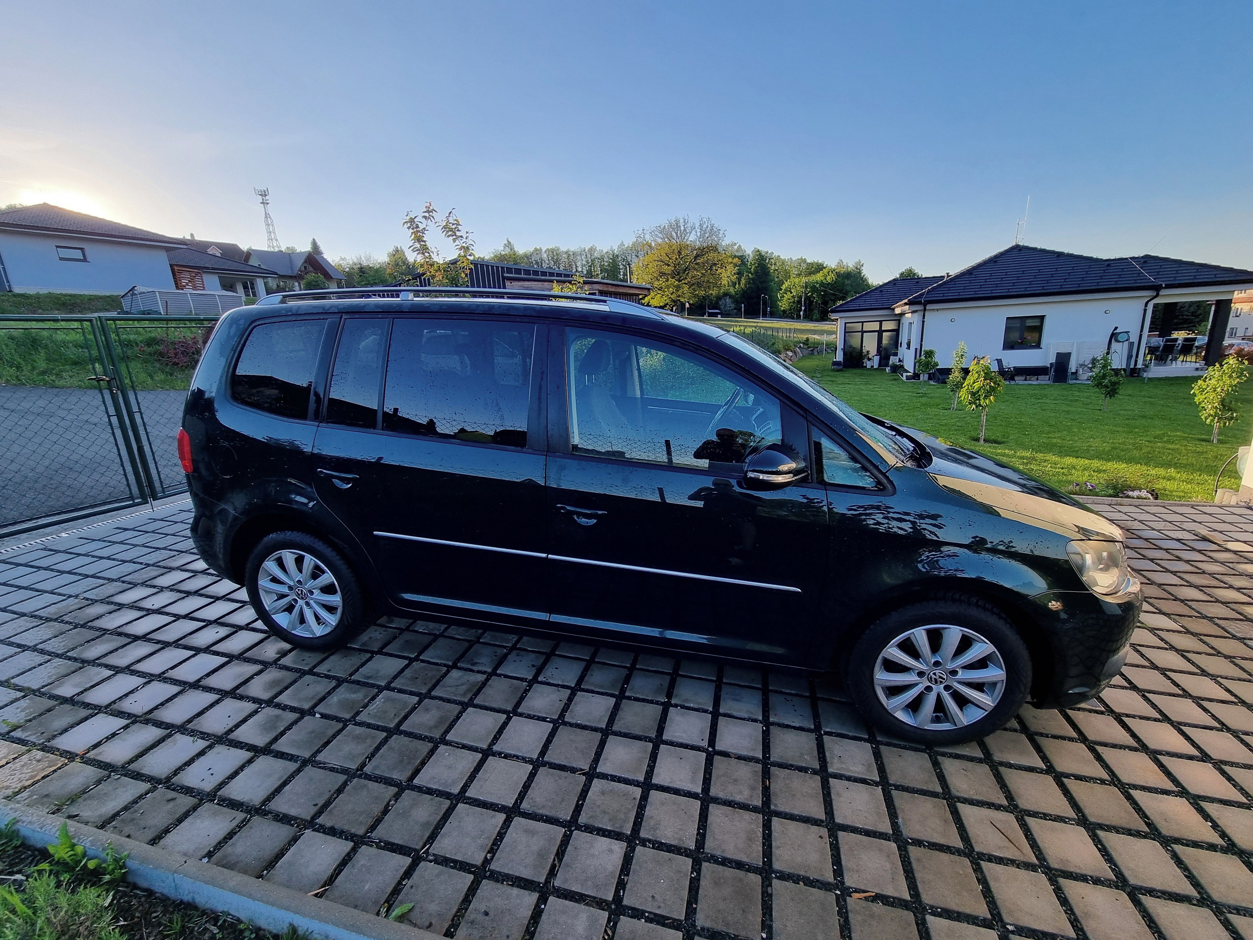 Volkswagen Touran, 1,4 TSI 103 KW 7 MÍST - fotka 5