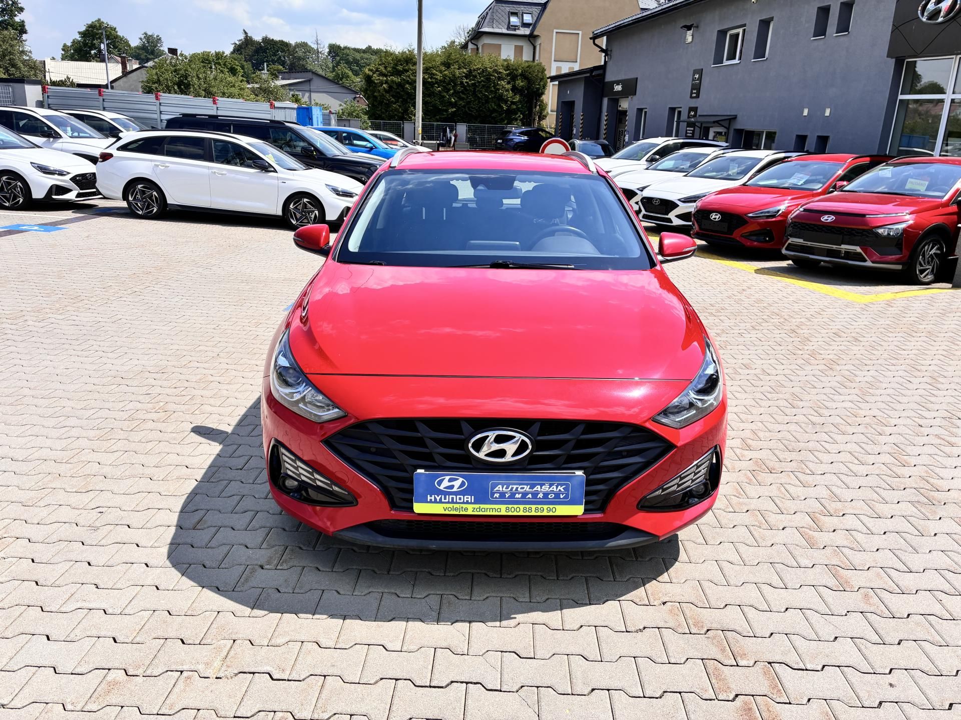 Hyundai i30, 1.0T-GDi 88kW COMFORT - fotka 2