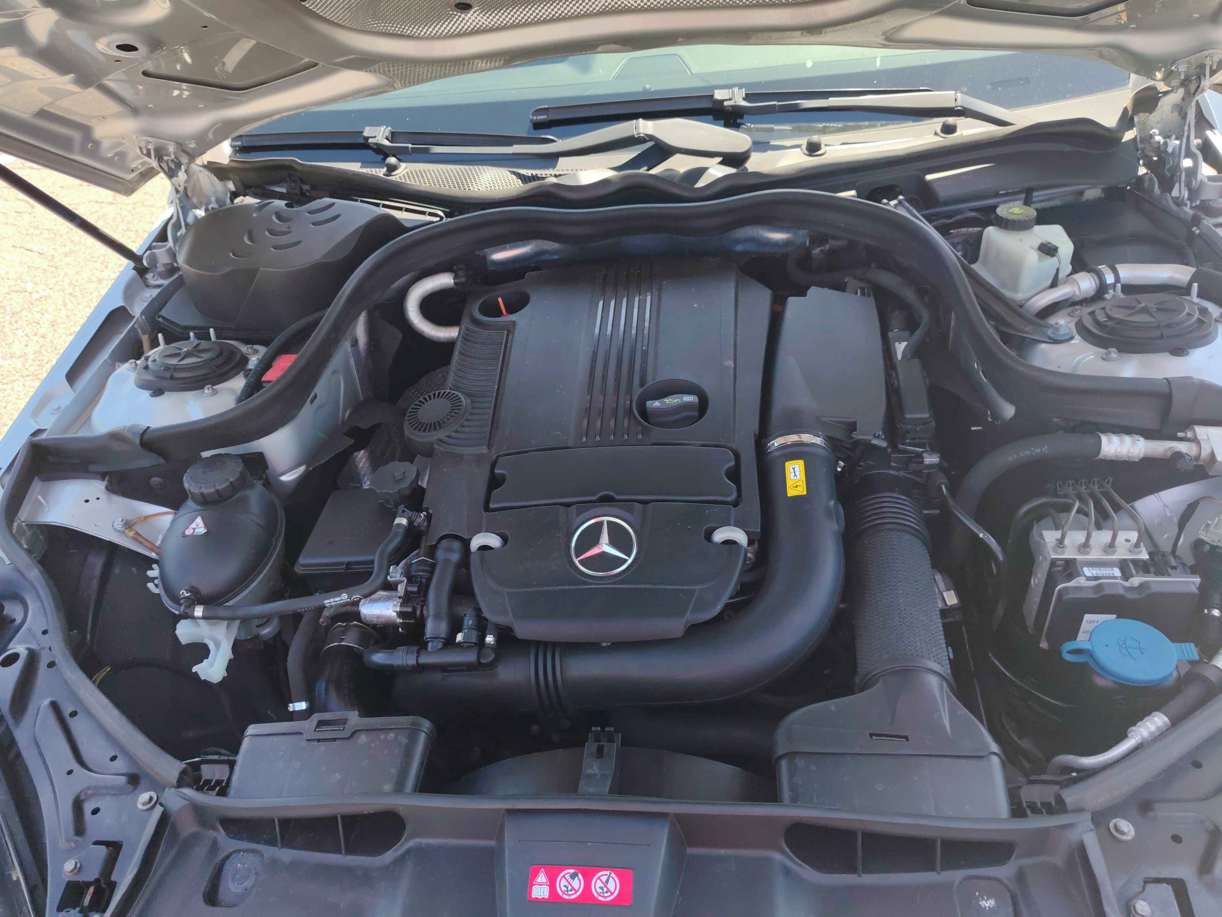 Mercedes-Benz Třídy E, Mercedes W212 E200 CGI - fotka 6