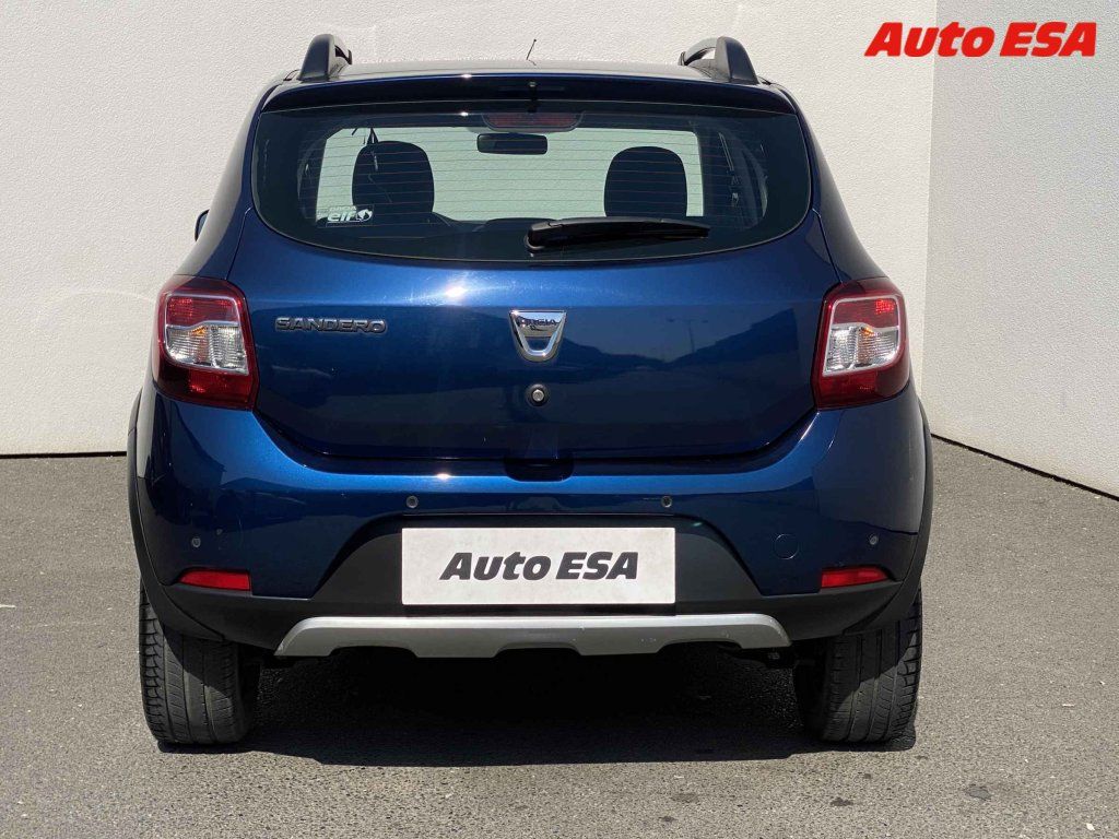Dacia Sandero, 0.9,navi - fotka 5
