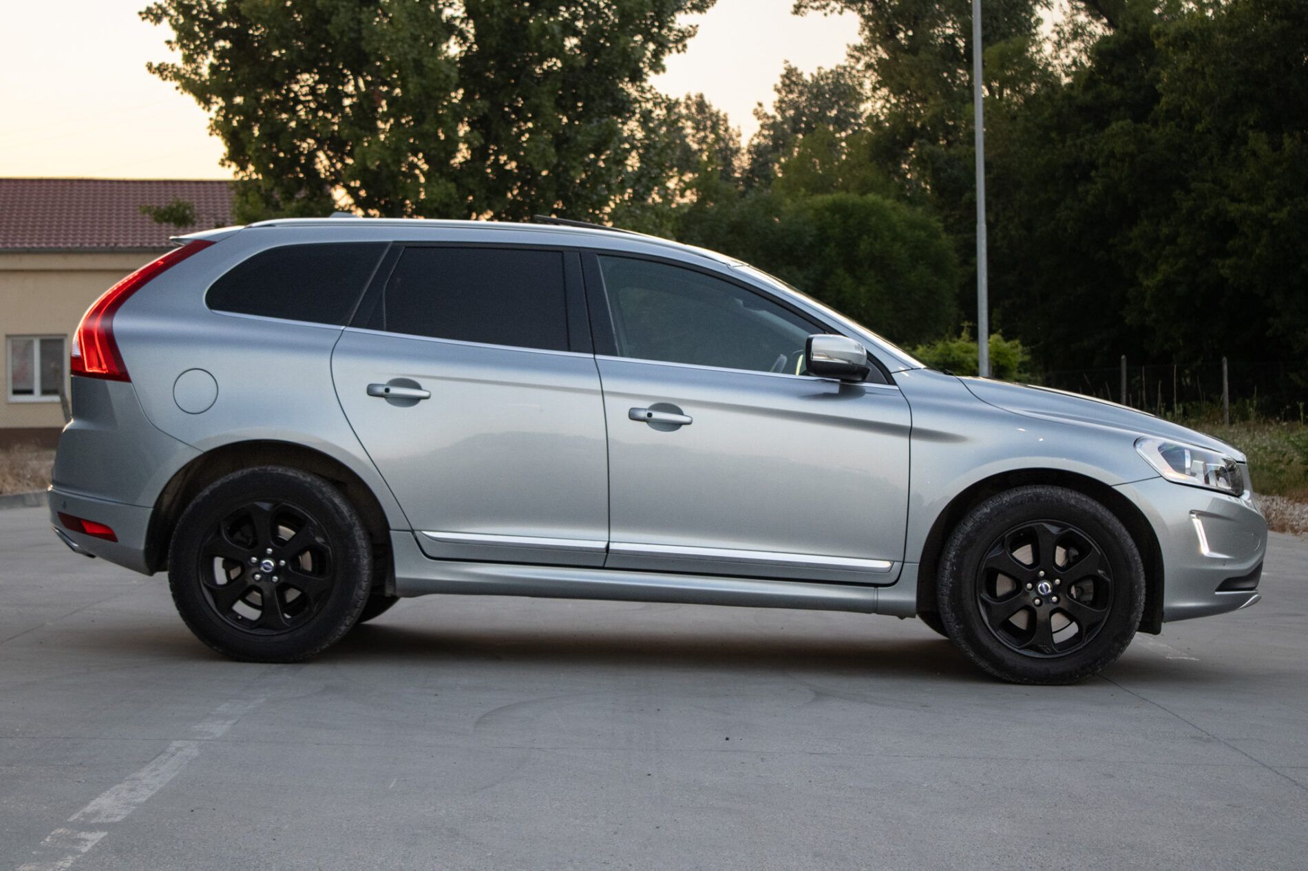 Volvo XC60 - fotka 4