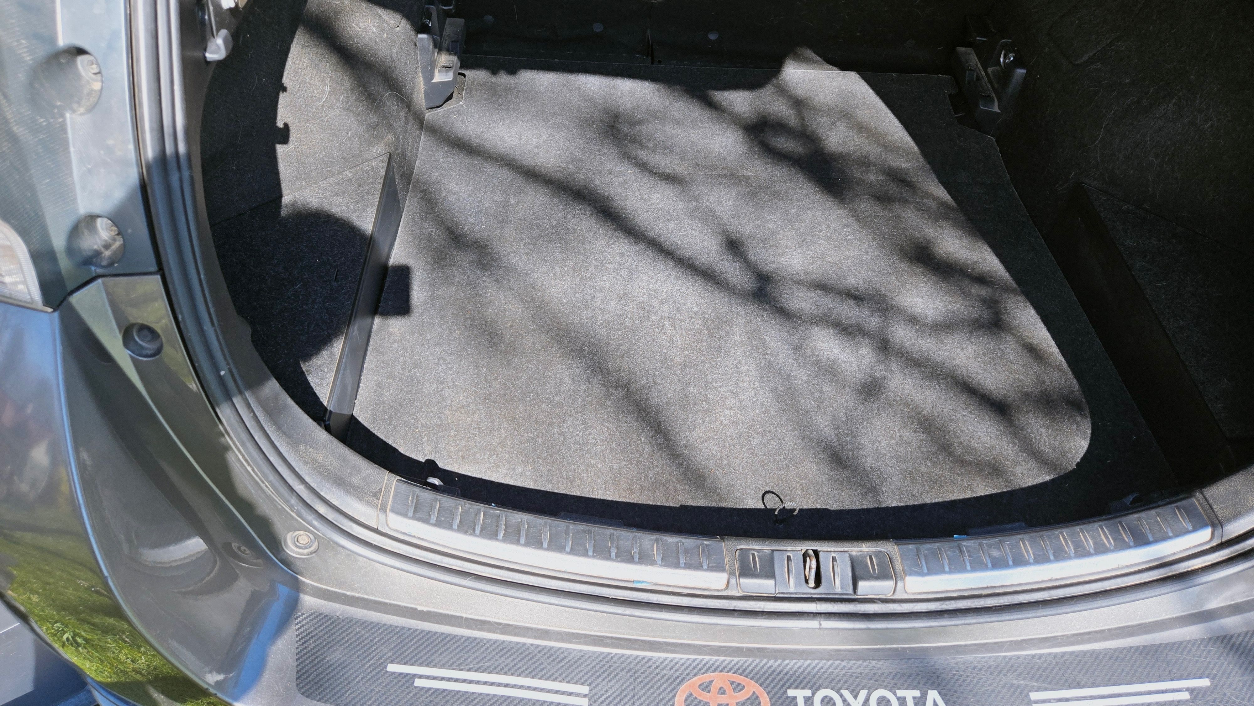 Toyota Auris, Toyota Auris Hybrid Executive - fotka 6