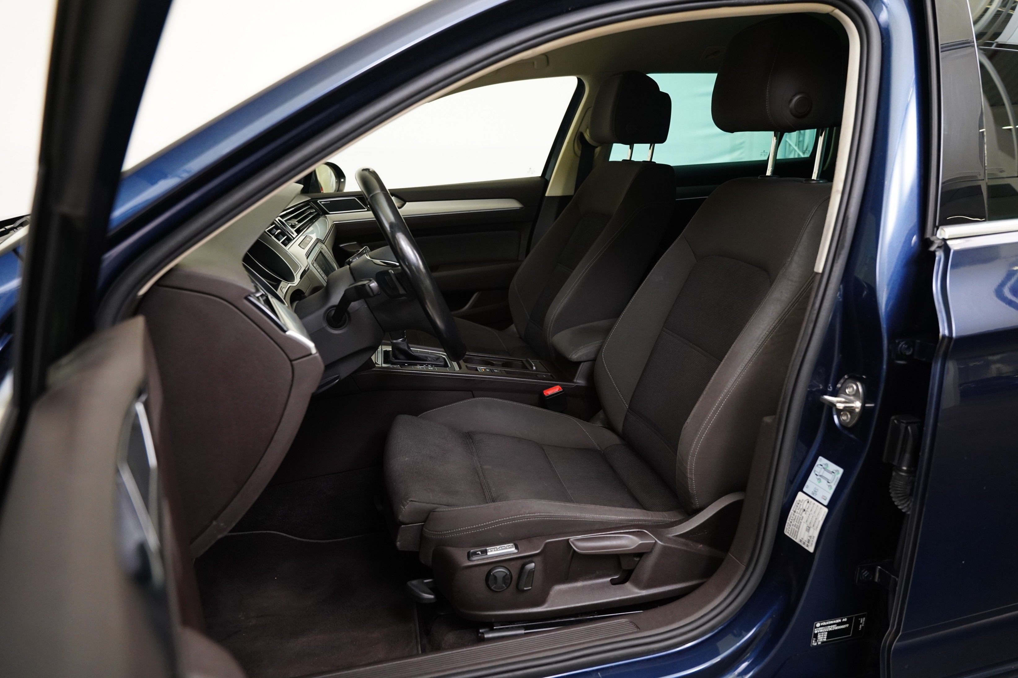 Volkswagen Passat, 1.8 TSI 132 kW DSG Comfortline - fotka 5