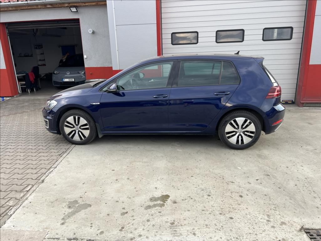 Volkswagen e-Golf, Pro Sport NAVI záruka TČ - fotka 2