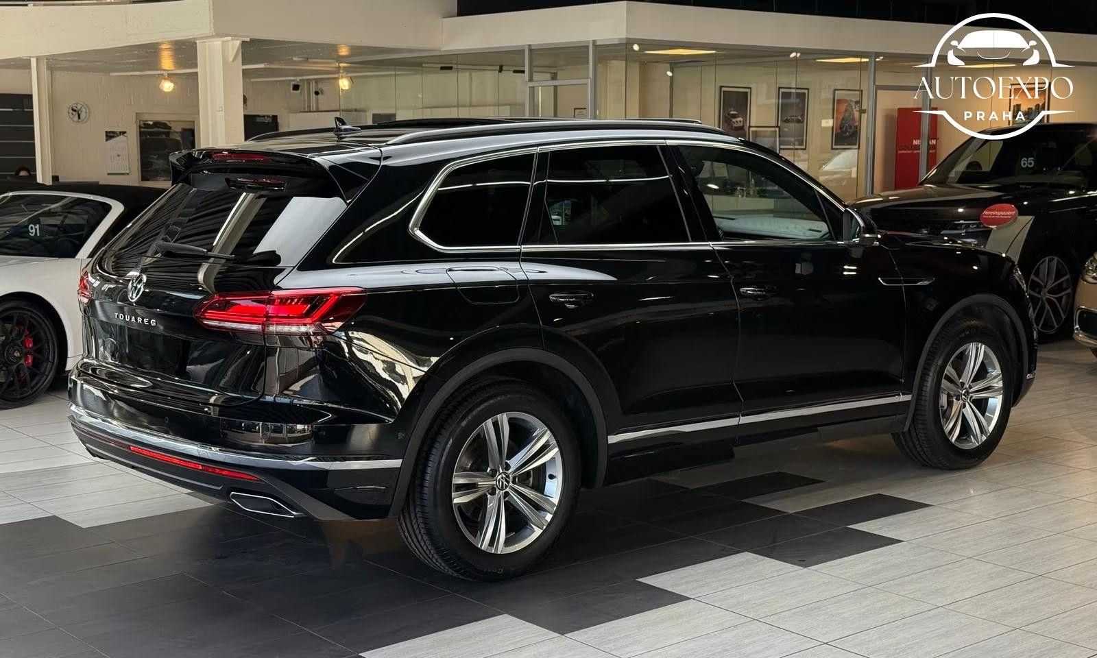Volkswagen Touareg, Elegance 4Motion*Pano*Keyless - fotka 3
