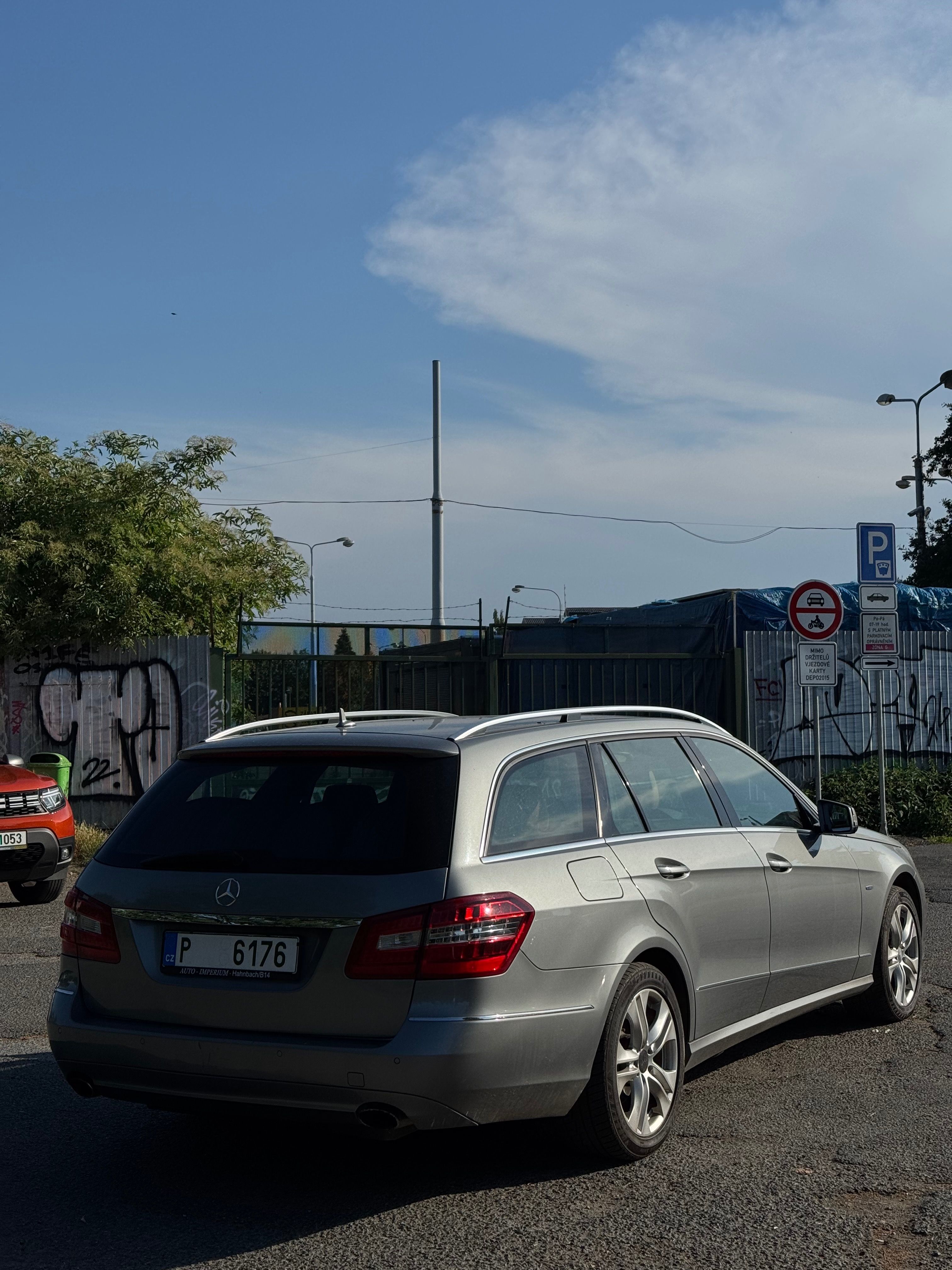 Mercedes-Benz Třídy E, W212 4matic 350CDI kůže - fotka 4