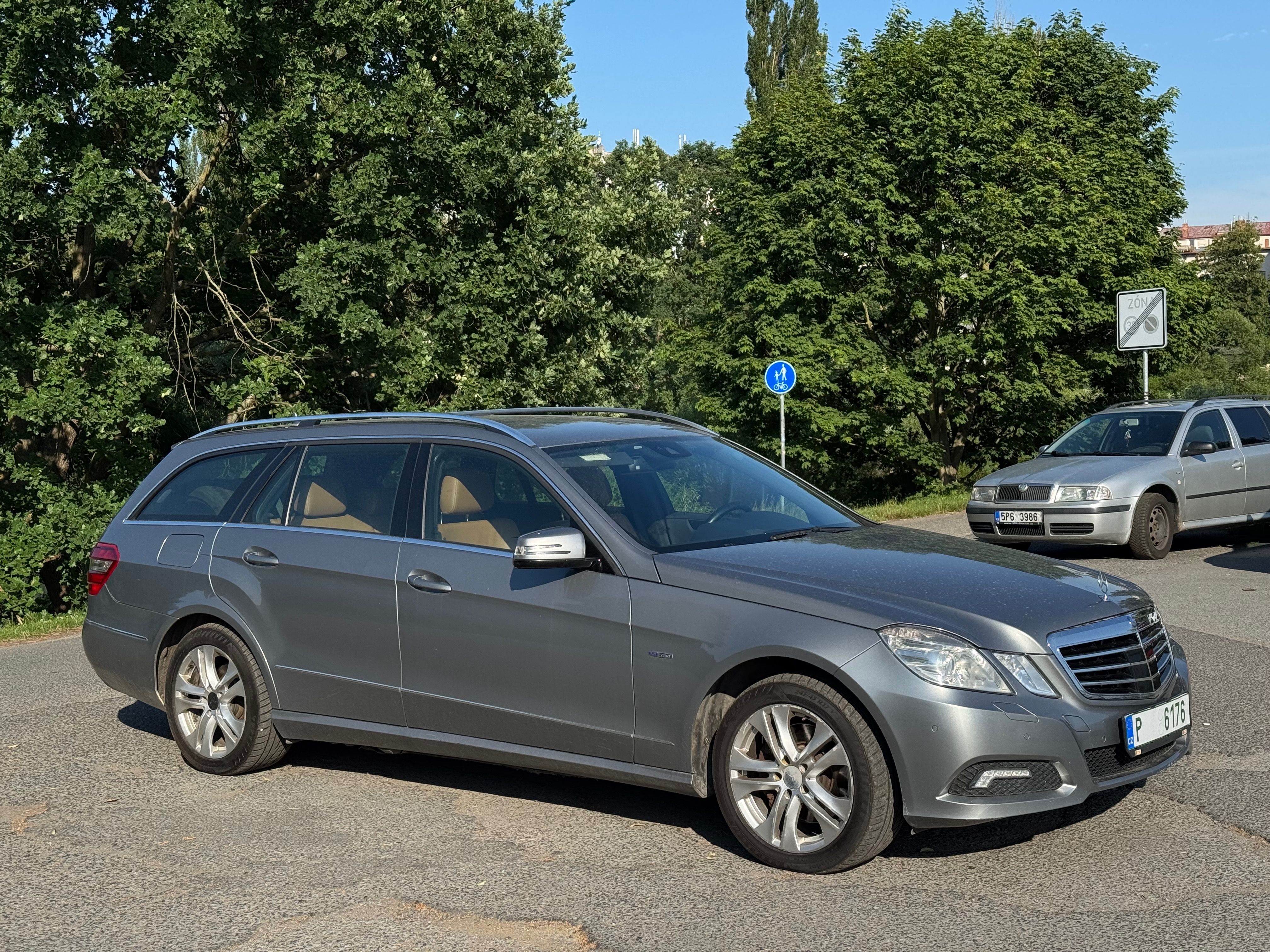 Mercedes-Benz Třídy E, W212 4matic 350CDI kůže - fotka 6