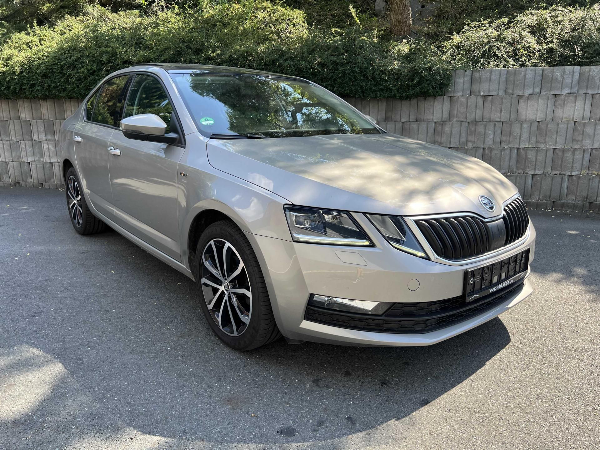 Škoda Octavia, FL 1.6 TDi 85 kW TOP STAV - fotka 3