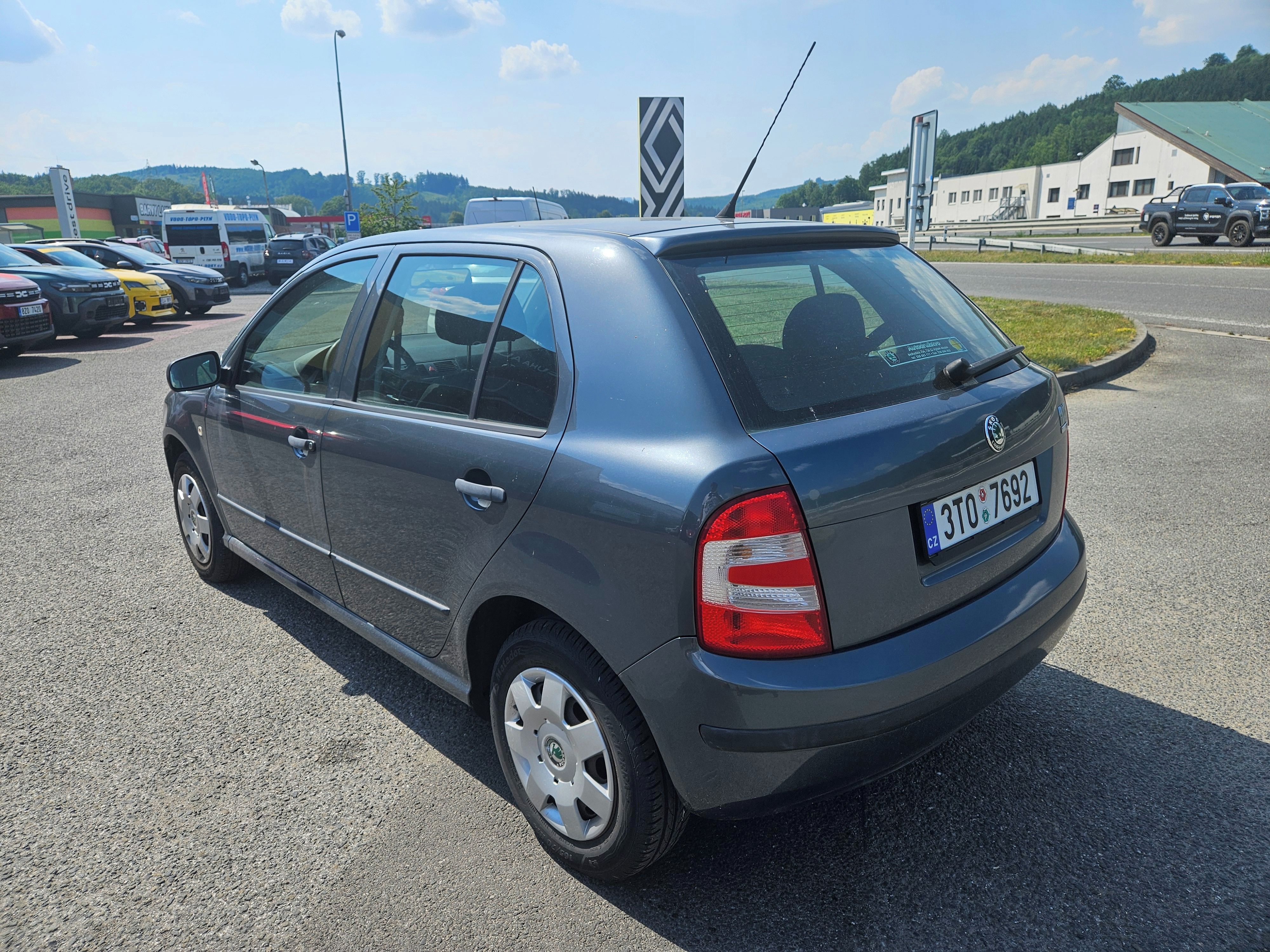 Škoda Fabia, najeto pouze 65 tis km - fotka 3