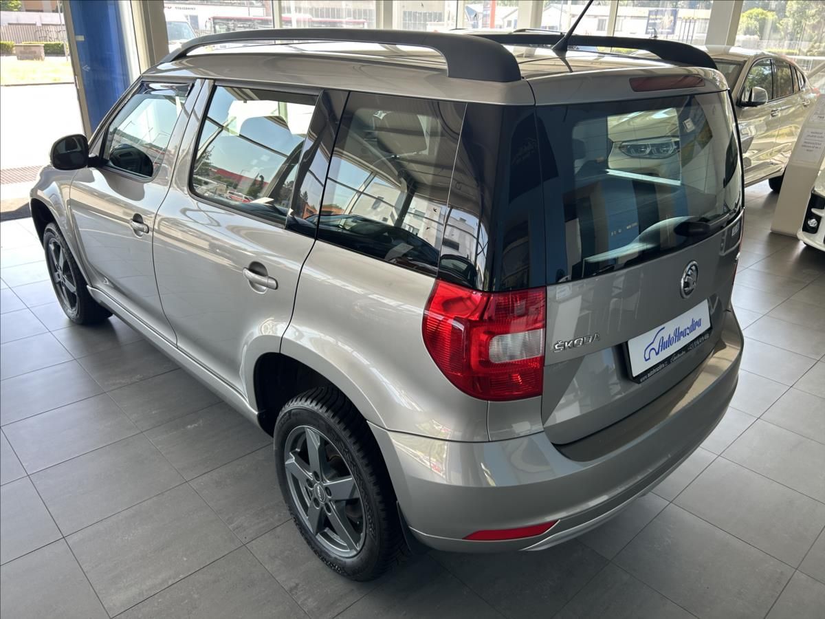 Škoda Yeti, 1,2   TSI 81kW,SERVISKA - fotka 4