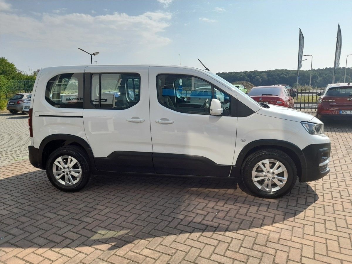 Peugeot Rifter, 1,5 BlueHDi Active - fotka 5