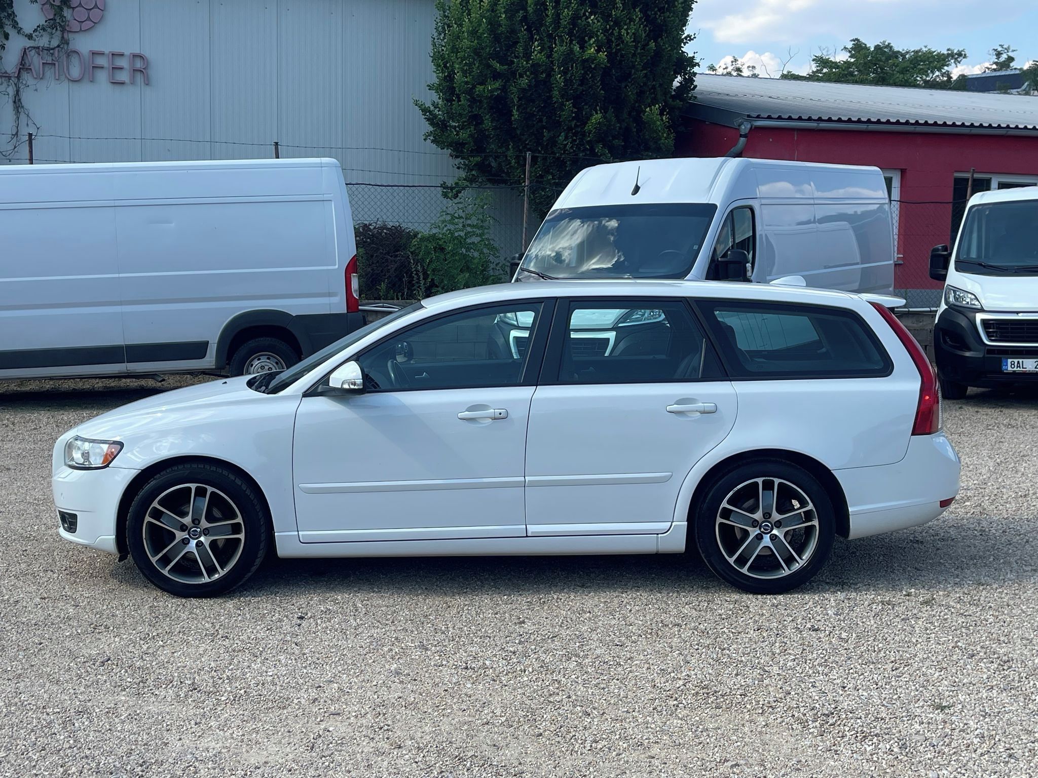Volvo V50, 1.6D 80kW*KŮŽE*VÝHŘEV*HANDSFRE - fotka 2