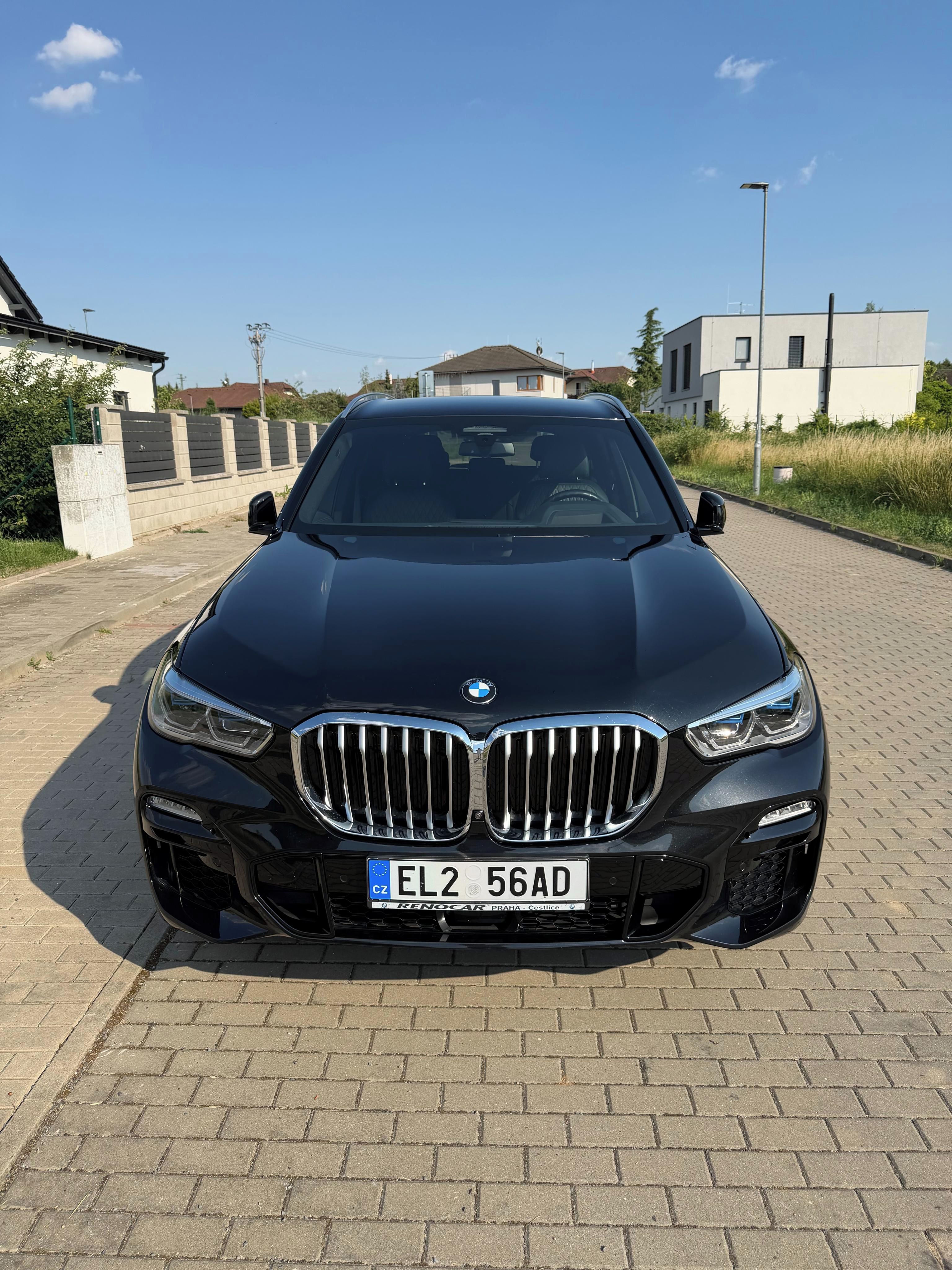 BMW X5, xDrive45e M Sport 394K - fotka 3