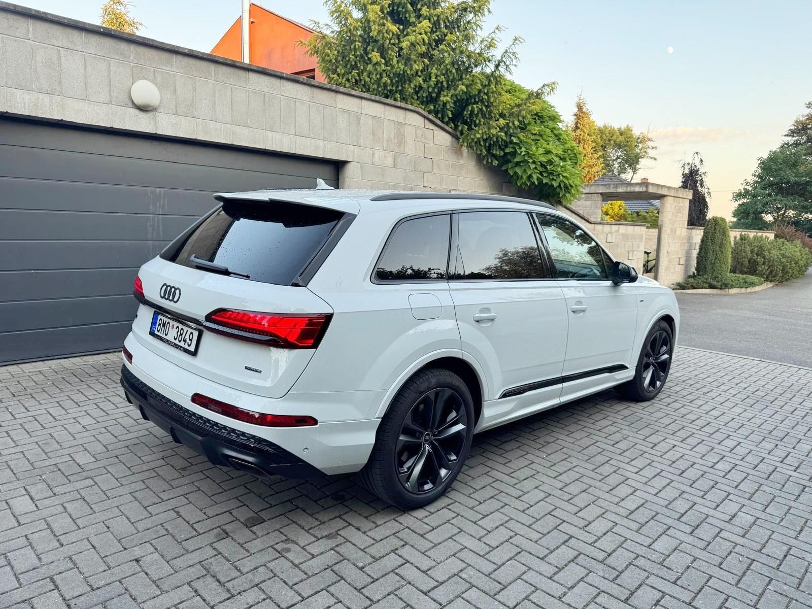 Audi Q7, S-LINE 50TDI 210kW Quattro - fotka 4