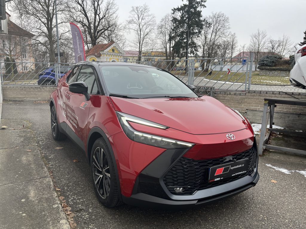 Toyota C-HR, 2.0L PHEV Executive - fotka 3