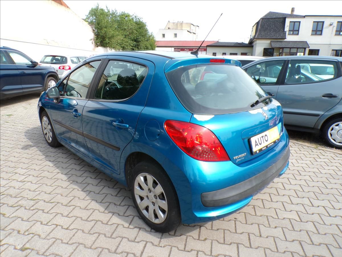 Peugeot 207, 1,4 HDI - fotka 4