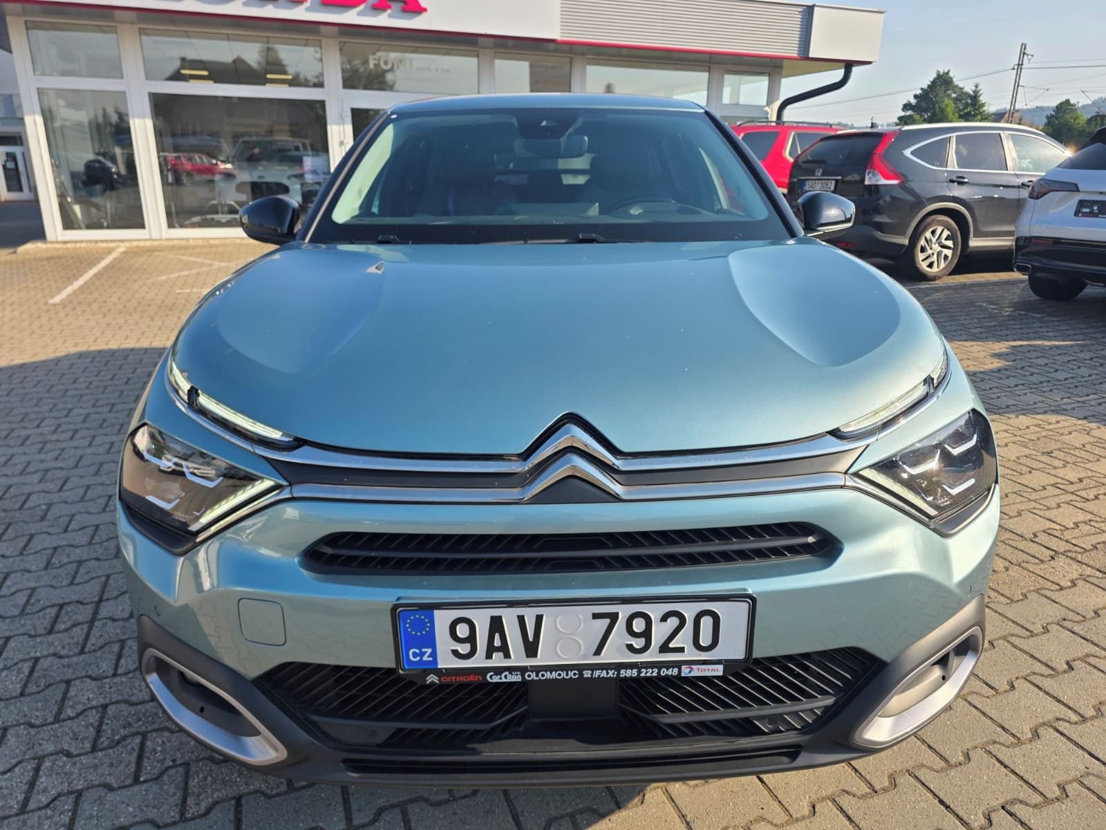 Citroën C4, 1,2 Pure Tech, Lift.Shine AT - fotka 2