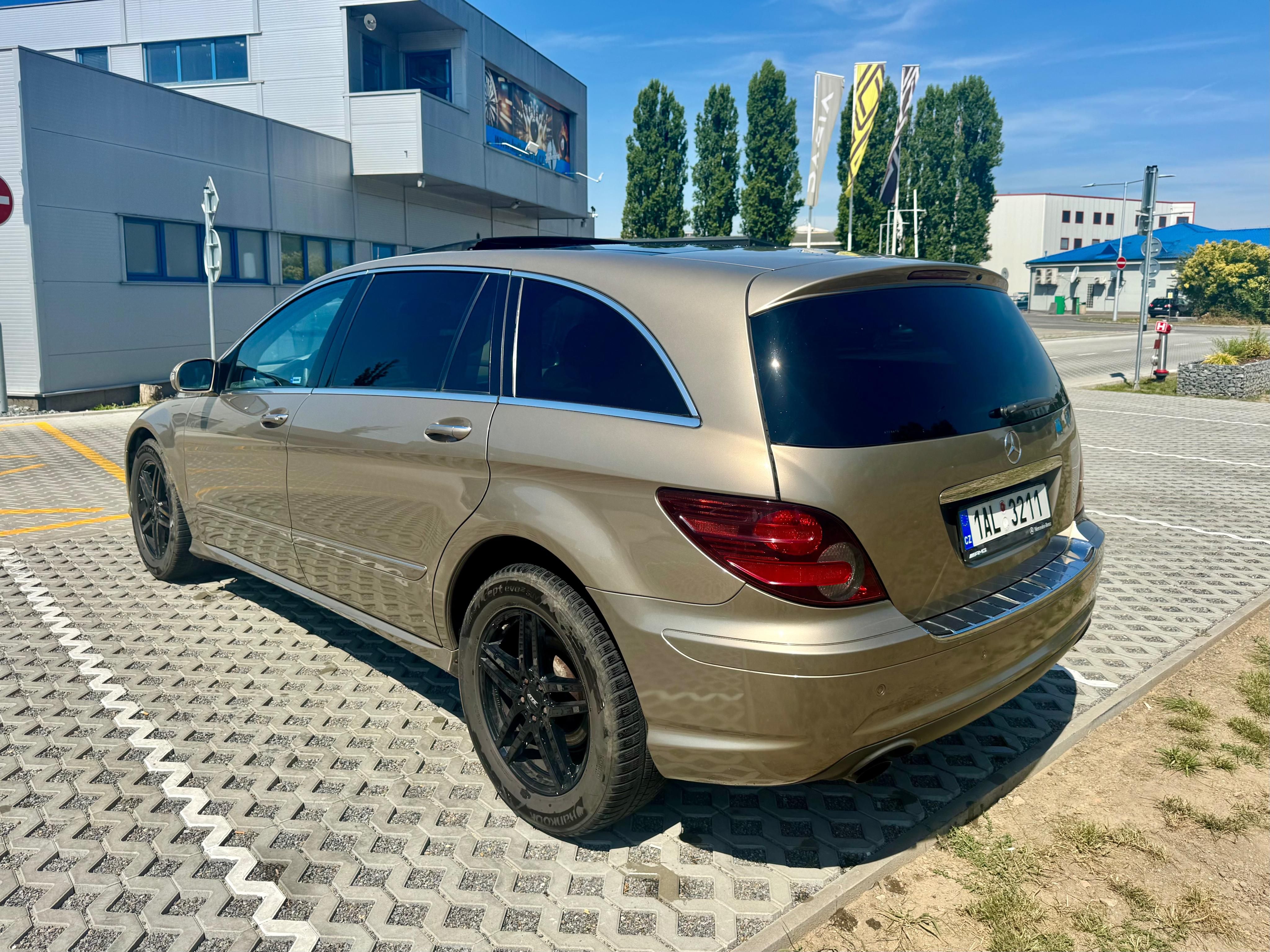 Mercedes-Benz Třídy R, 350CDi L 4Matic Panorama. - fotka 3