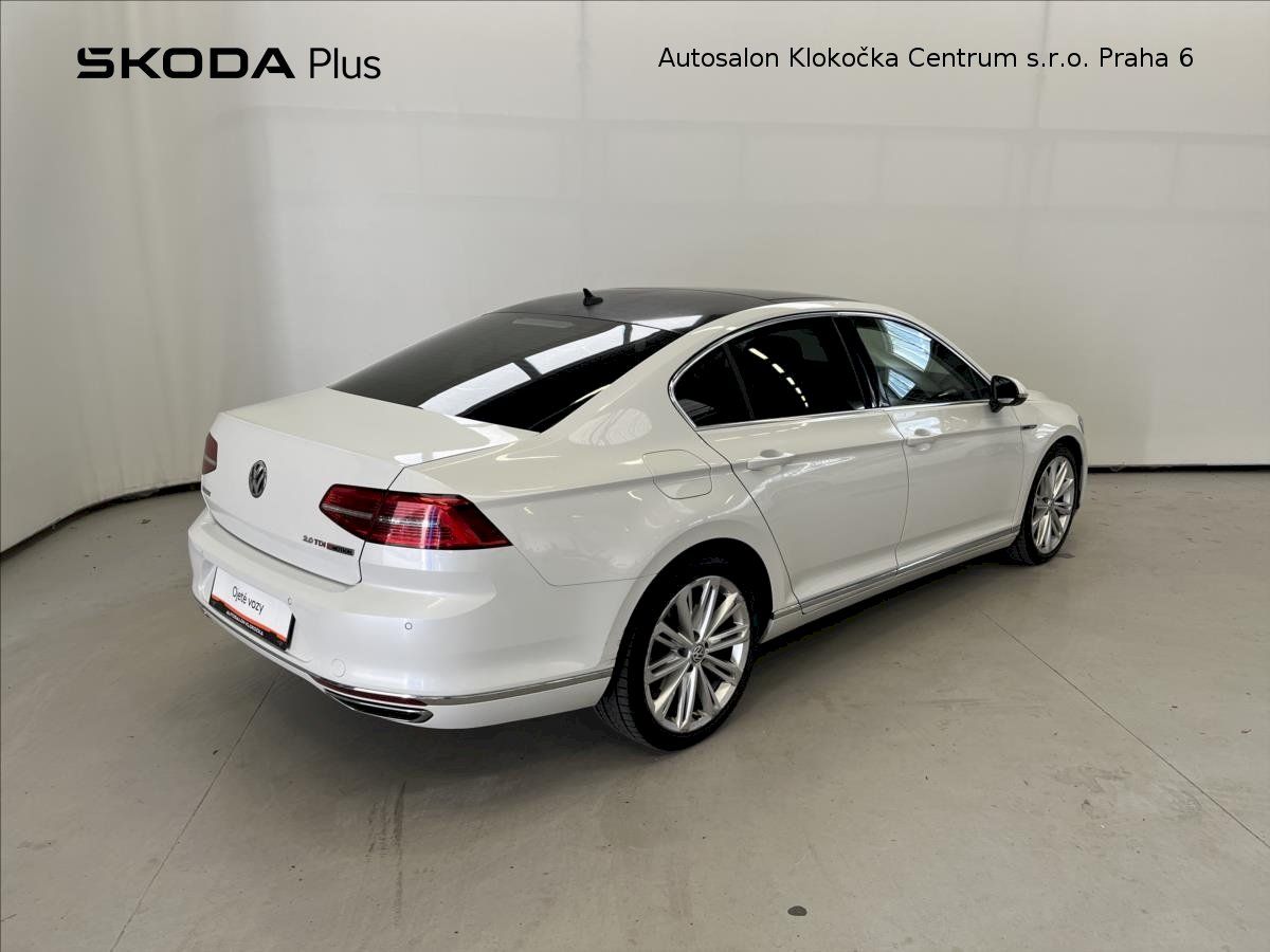 Volkswagen Passat, TDI176 kW R-line 4x4 7DSG - fotka 2
