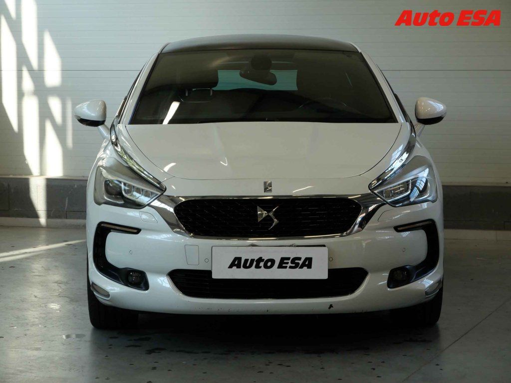 Citroën DS5, 2.0HDI,1.maj,ČR - fotka 2