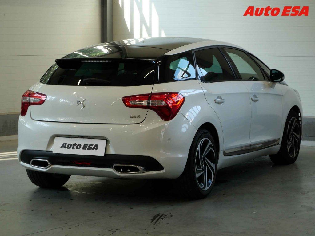 Citroën DS5, 2.0HDI,1.maj,ČR - fotka 4
