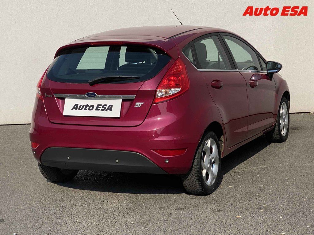 Ford Fiesta, 1.4i,AC,park.asist - fotka 4